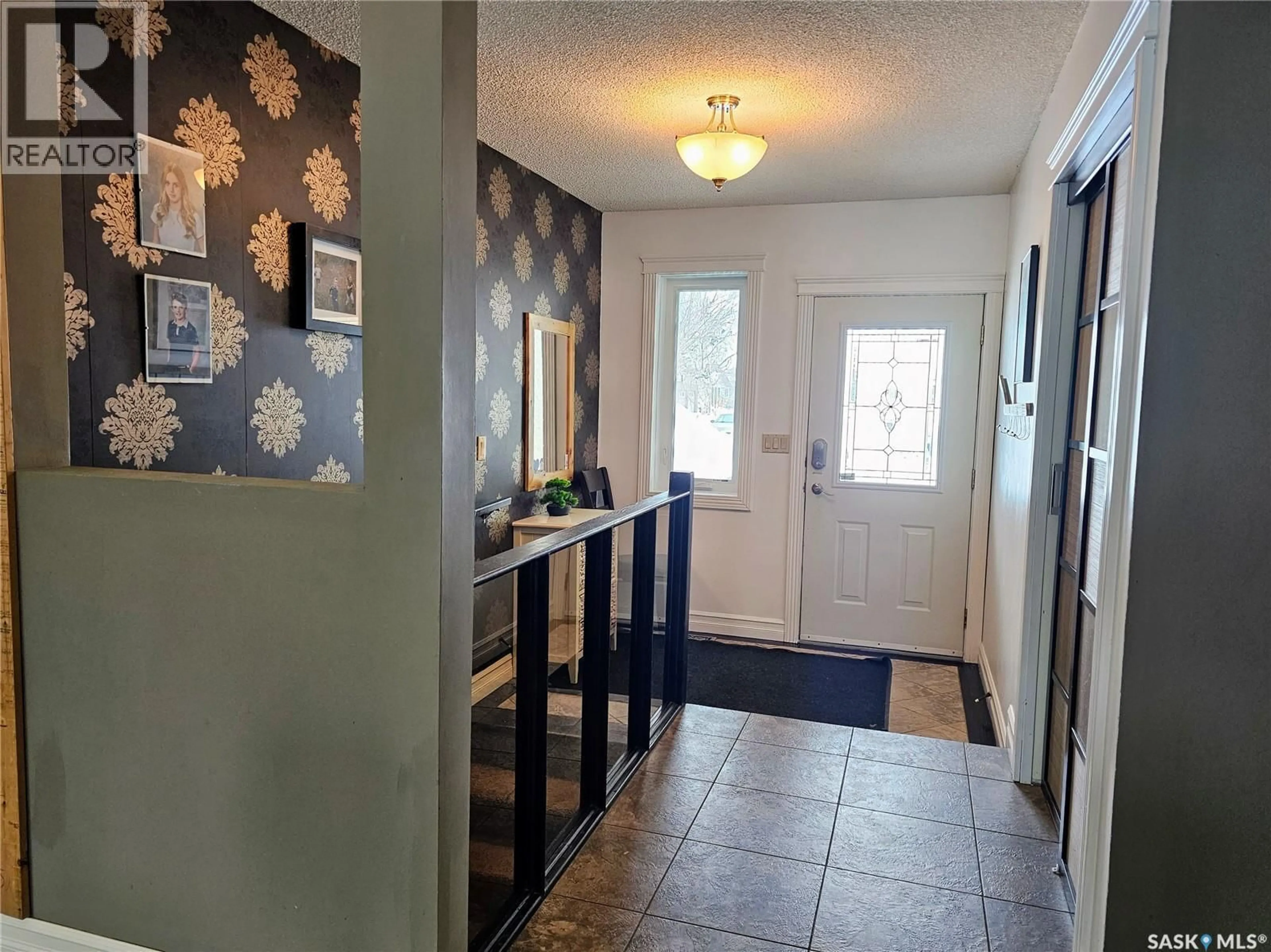 Indoor entryway for 26 BARNES CRESCENT, Humboldt Saskatchewan S0K2A0