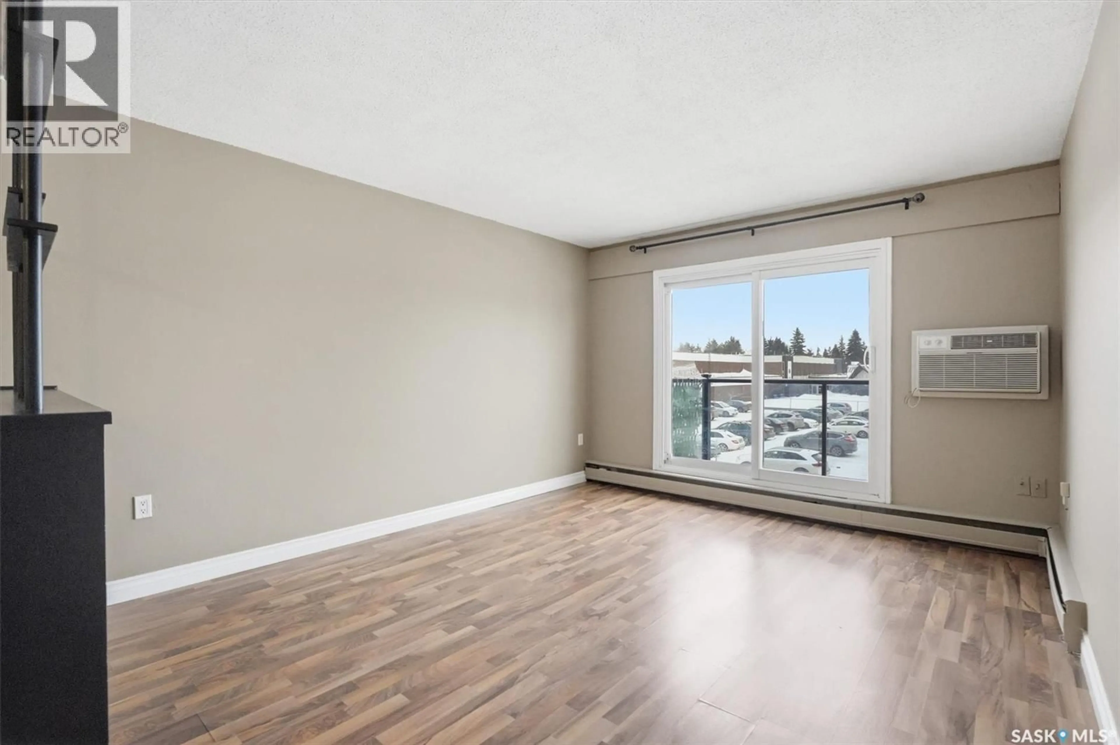 A pic of a room for 2 - 22 SUMMERS PLACE, Saskatoon Saskatchewan S7H3W4