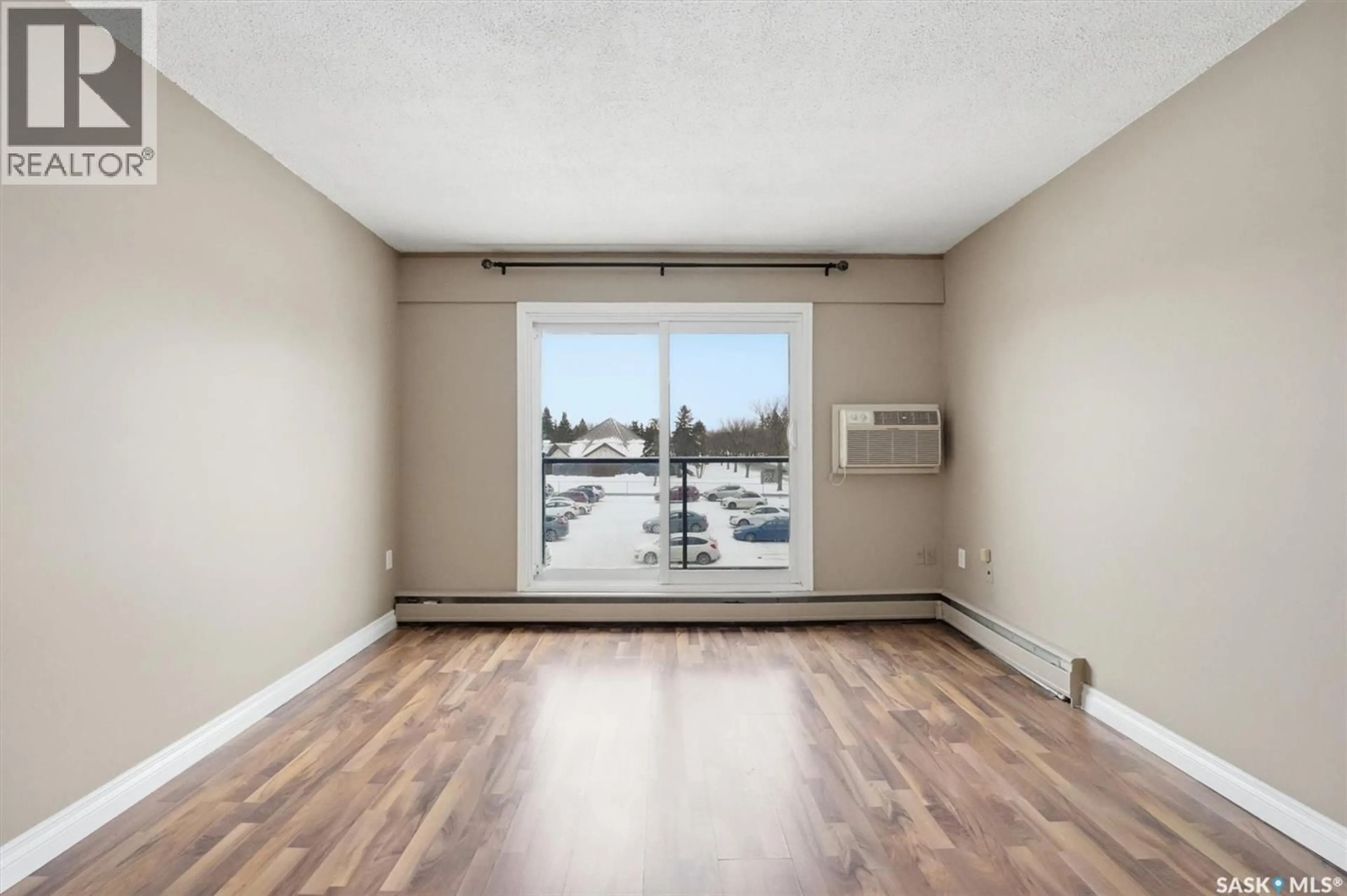 A pic of a room for 2 - 22 SUMMERS PLACE, Saskatoon Saskatchewan S7H3W4