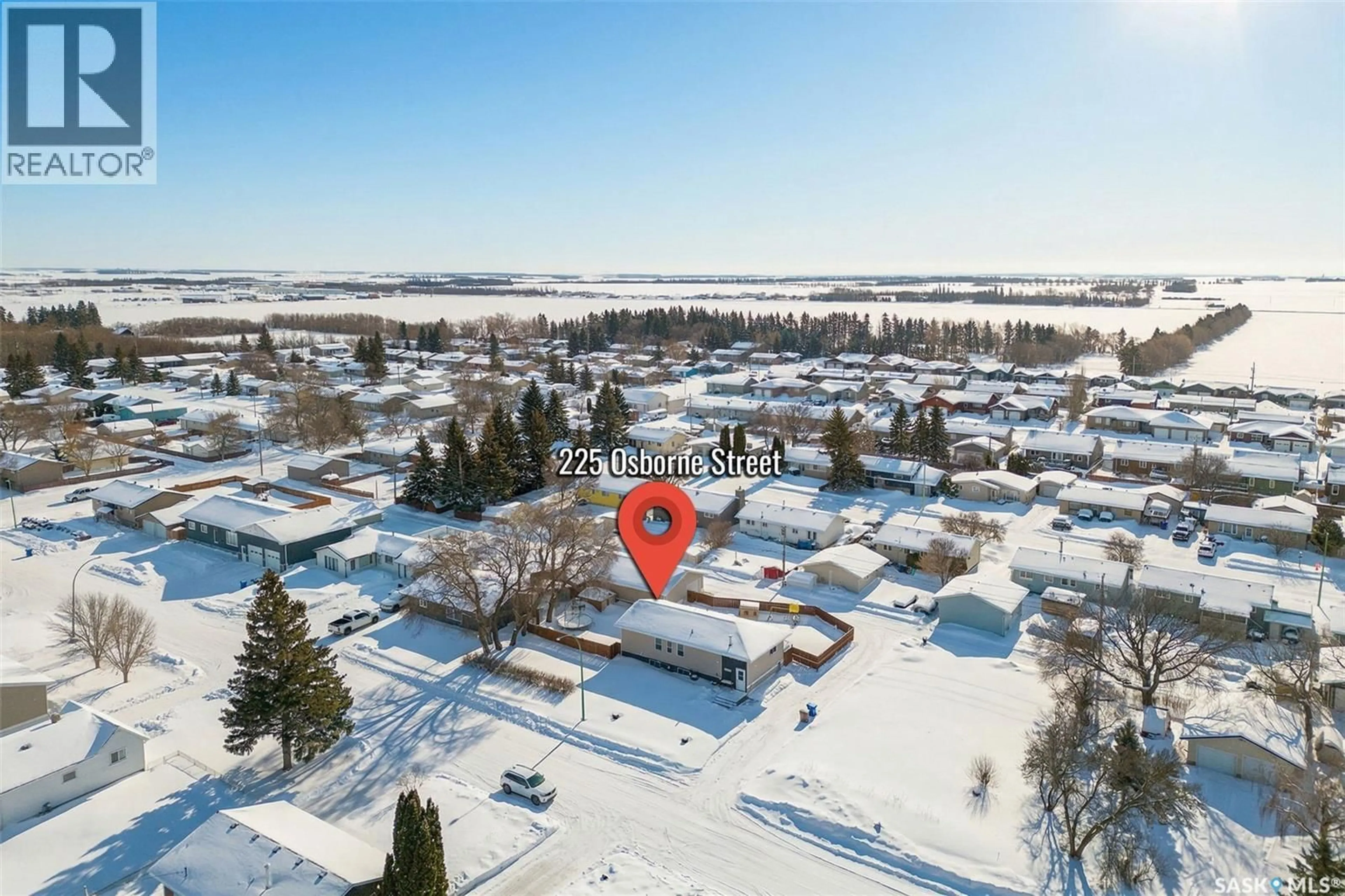 A pic from outside/outdoor area/front of a property/back of a property/a pic from drone, unknown for 225 OSBORNE STREET, Melfort Saskatchewan S0E1A0