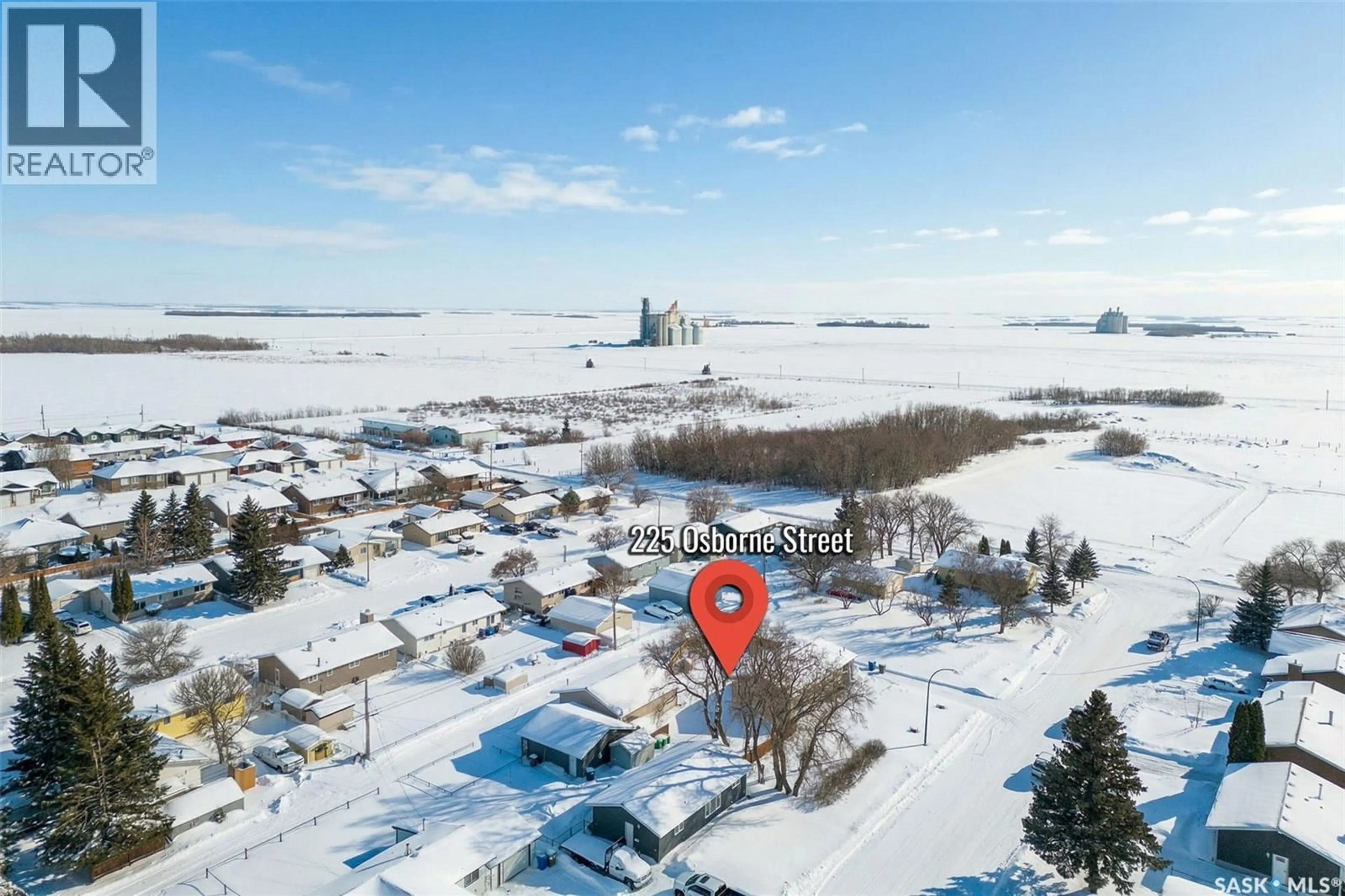 A pic from outside/outdoor area/front of a property/back of a property/a pic from drone, water/lake/river/ocean view for 225 OSBORNE STREET, Melfort Saskatchewan S0E1A0