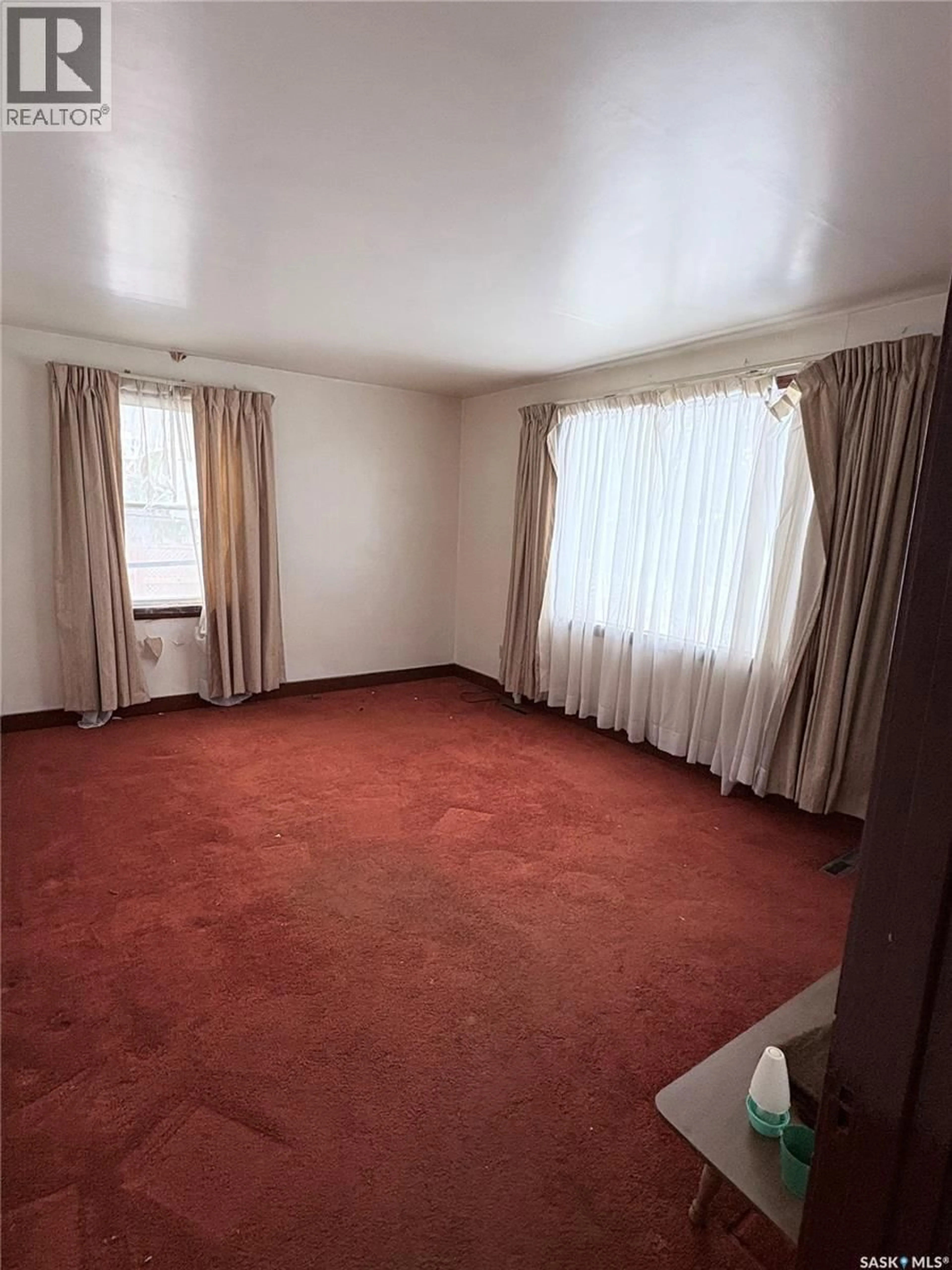 A pic of a room for 975 COTEAU STREET, Moose Jaw Saskatchewan S6H5G1