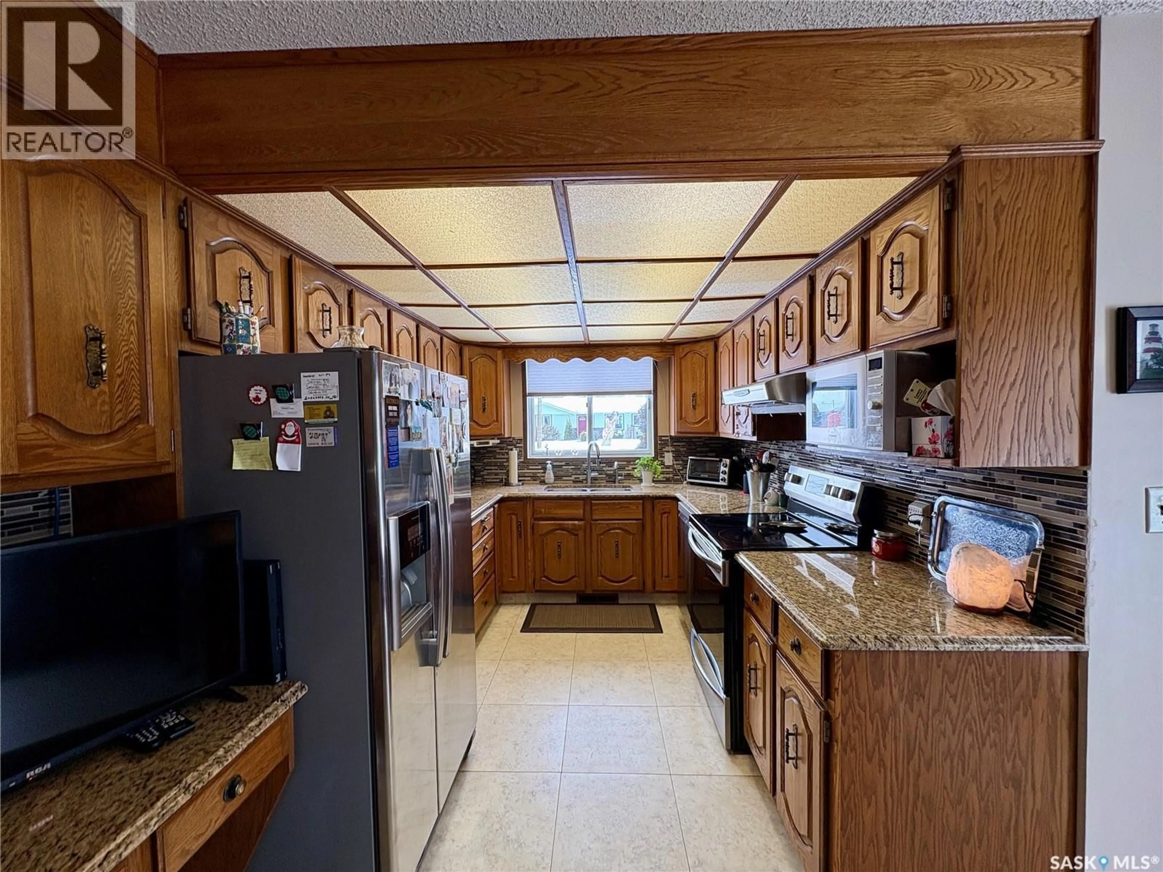 Standard kitchen, unknown for 721 6TH AVENUE, Rosthern Saskatchewan S0K3R0
