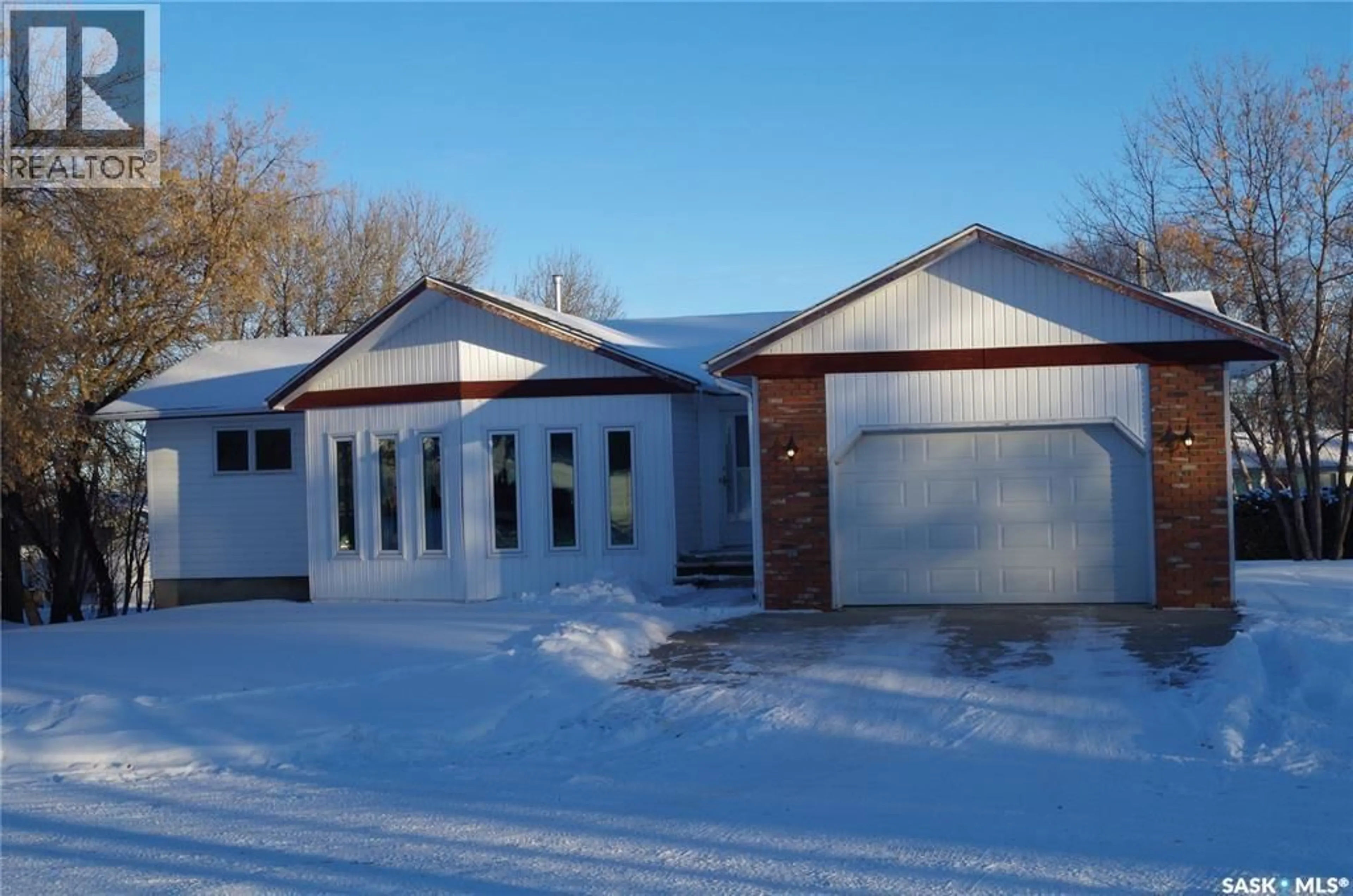 Unknown for 403 4TH AVENUE, Naicam Saskatchewan S0K2Z0