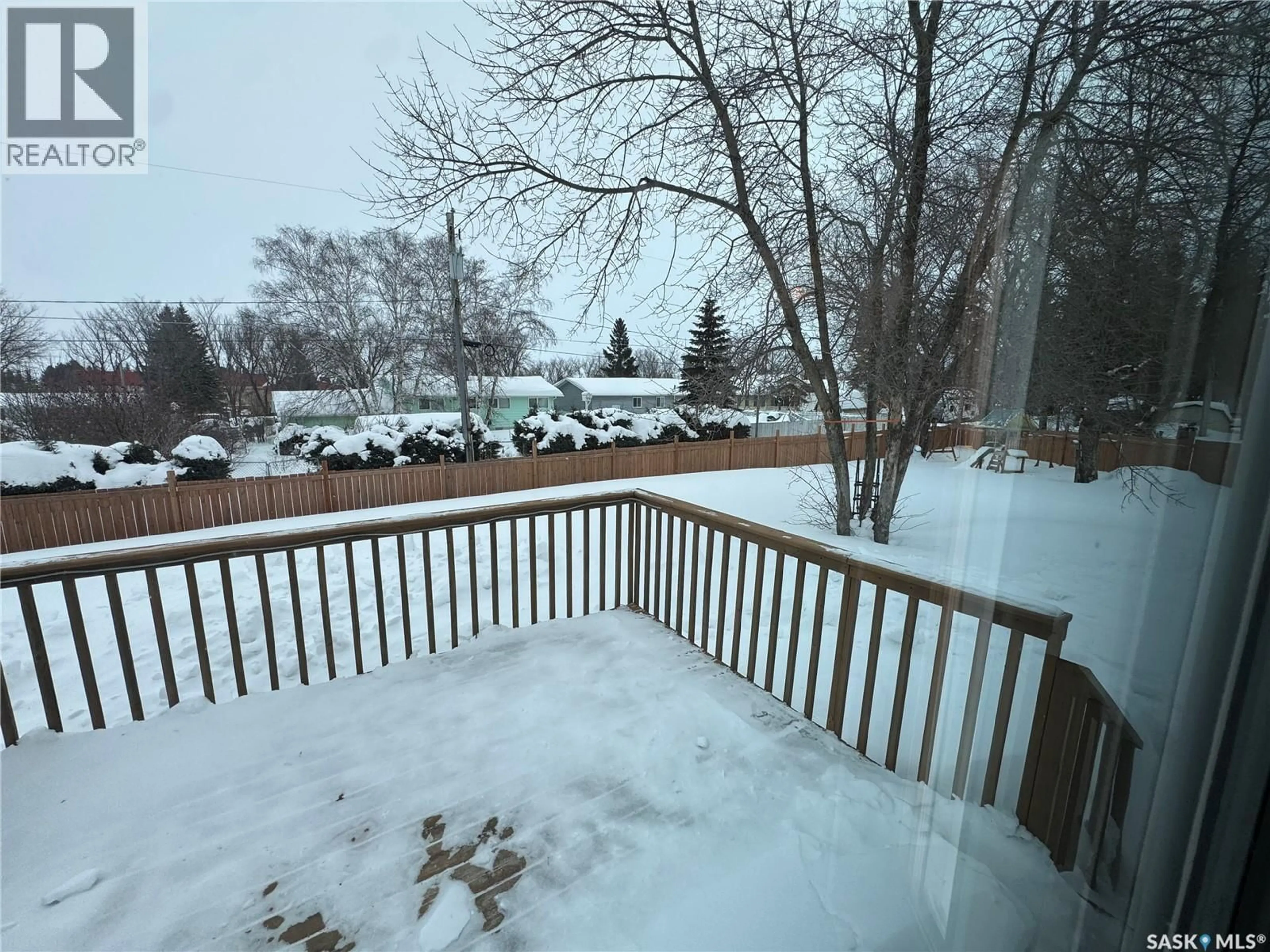 Patio, water/lake/river/ocean view for 403 4TH AVENUE, Naicam Saskatchewan S0K2Z0