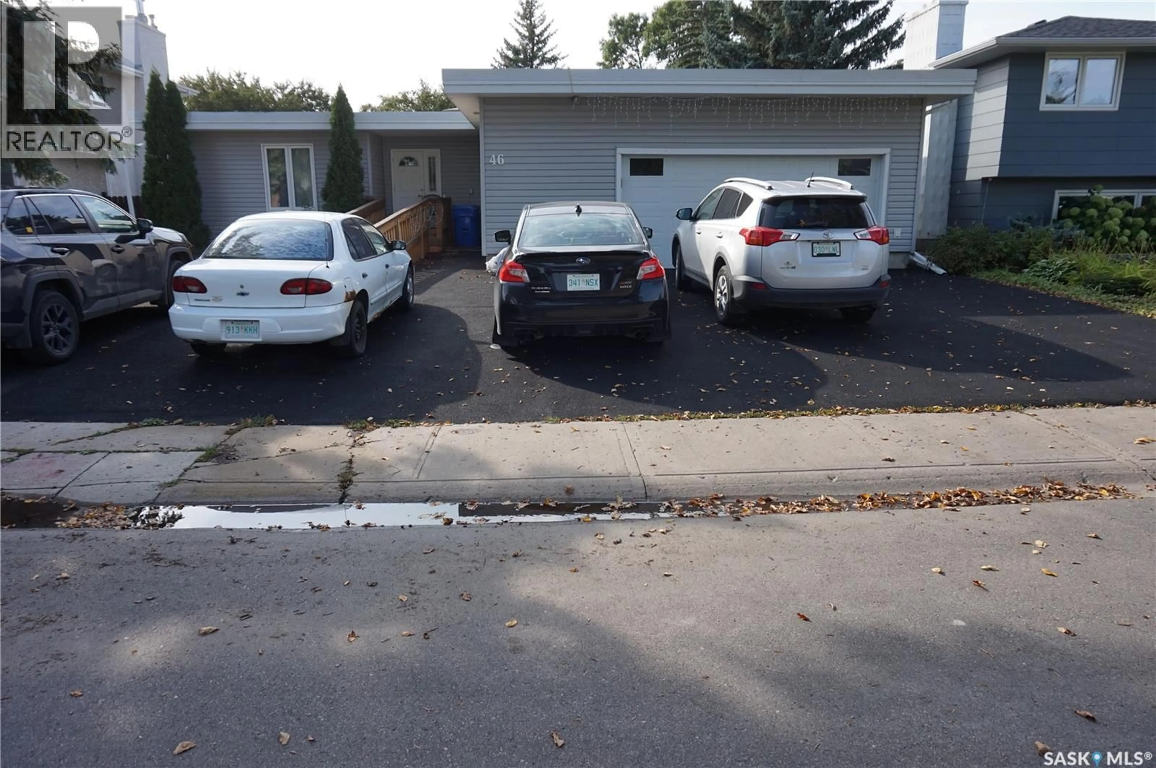 Parking for 46 ROGERS PLACE, Regina Saskatchewan S4S6B4