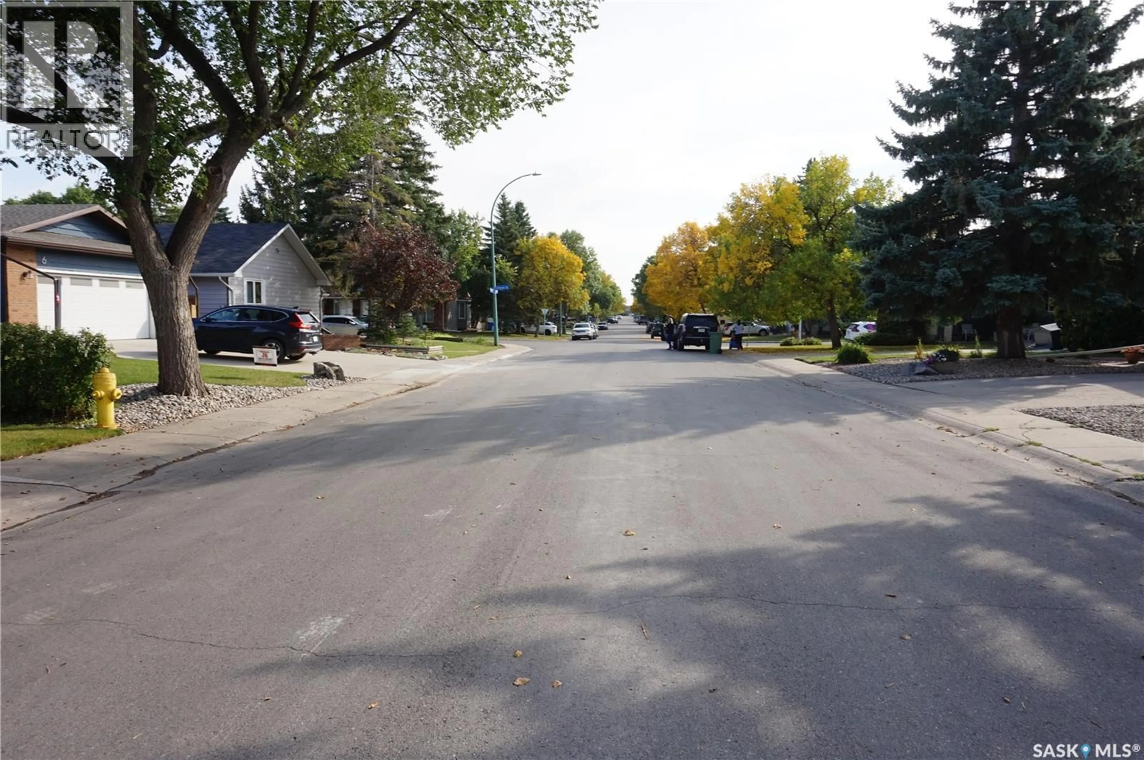 Blurry image for 46 ROGERS PLACE, Regina Saskatchewan S4S6B4