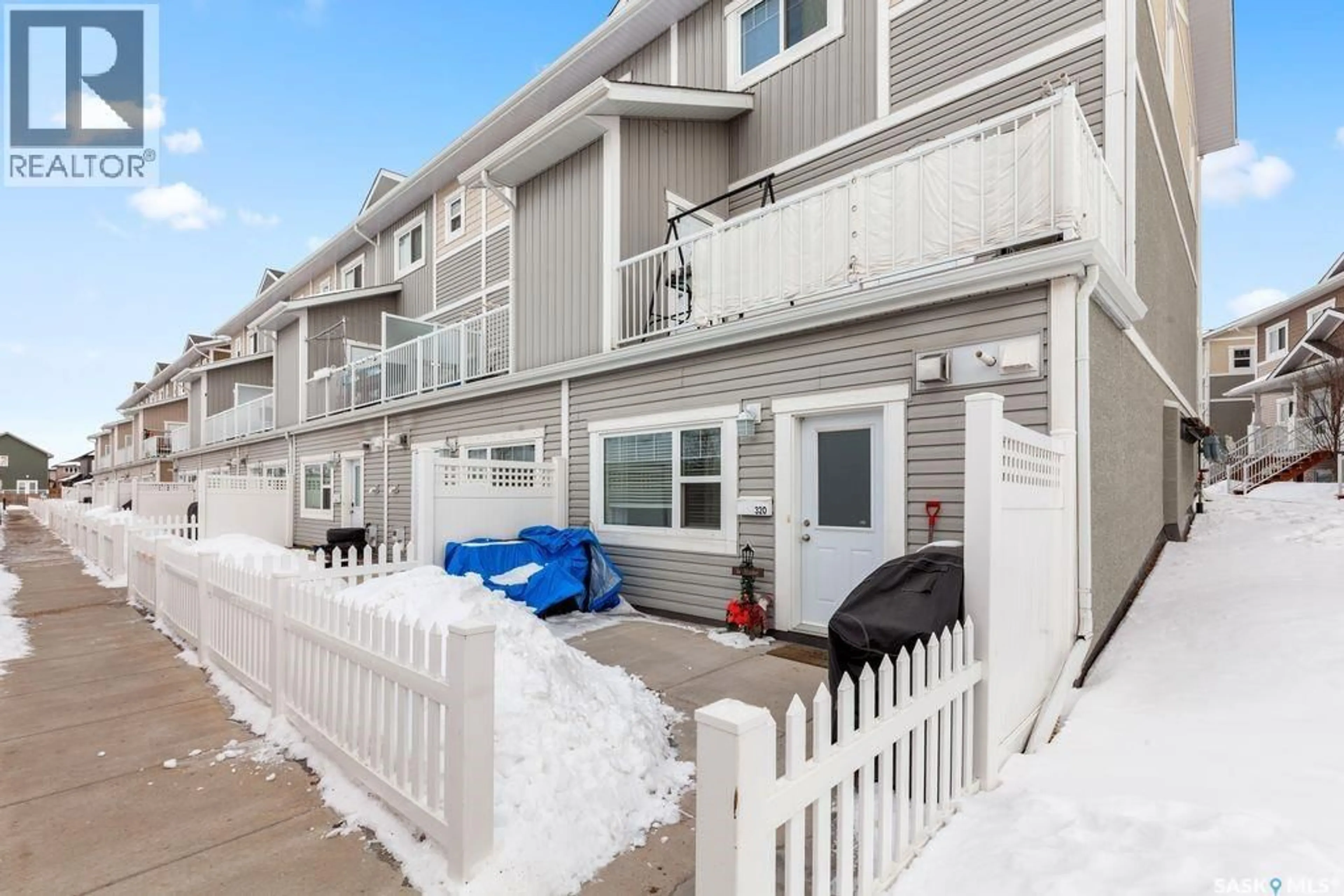 Patio, unknown for 522 - 320 CORNISH ROAD, Saskatoon Saskatchewan S7T0Z4