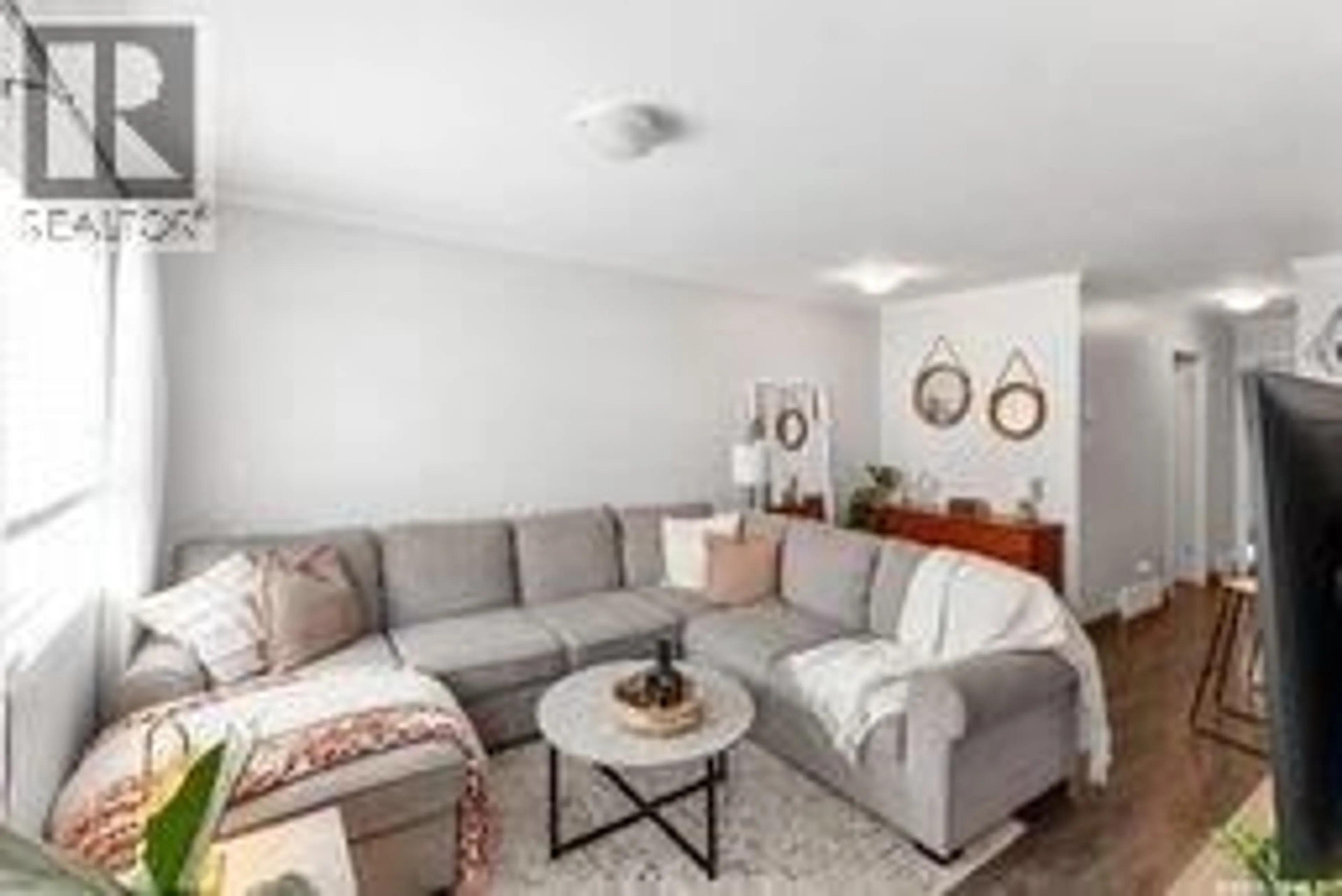 Living room with furniture, unknown for 522 - 320 CORNISH ROAD, Saskatoon Saskatchewan S7T0Z4