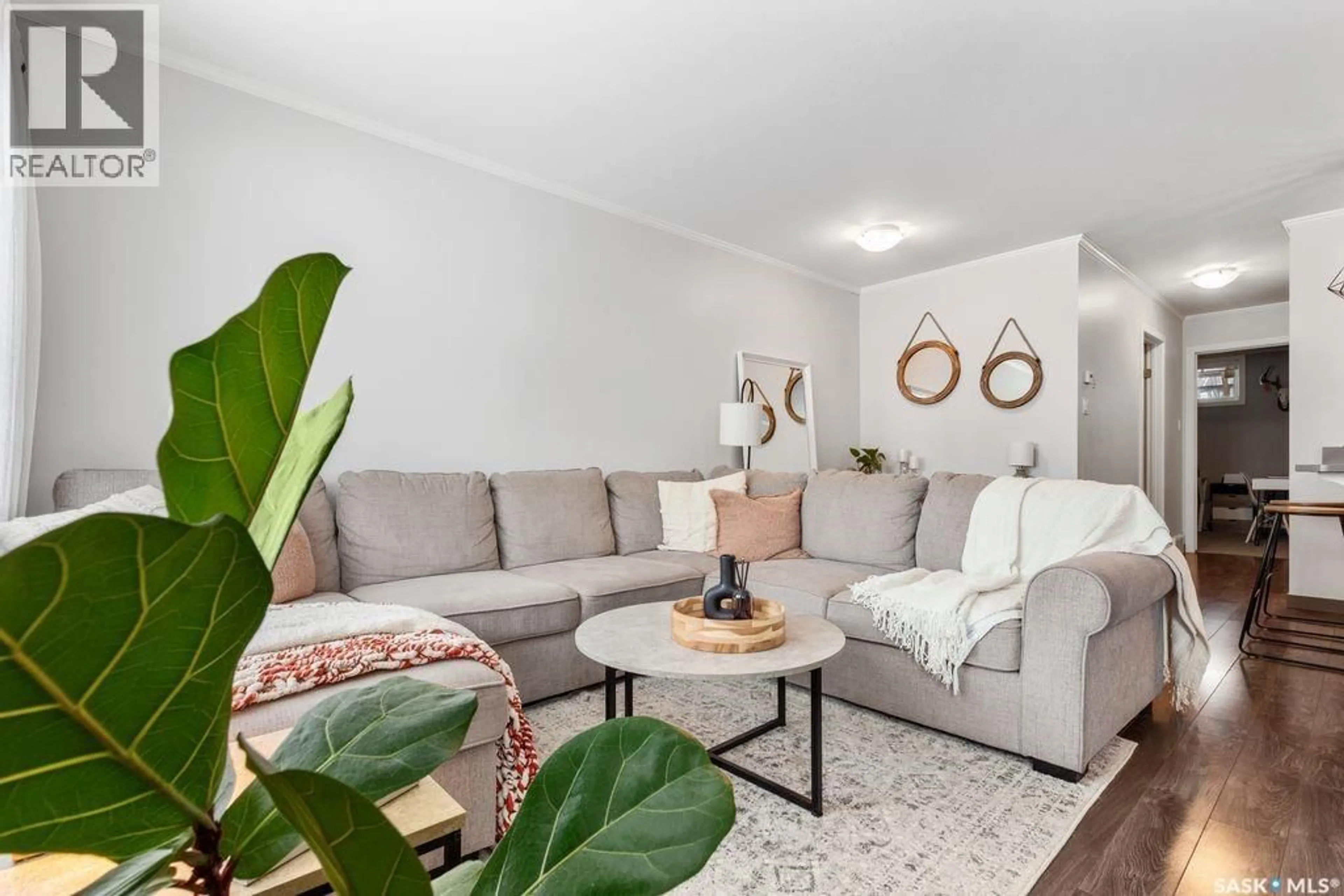 Living room with furniture, unknown for 522 - 320 CORNISH ROAD, Saskatoon Saskatchewan S7T0Z4