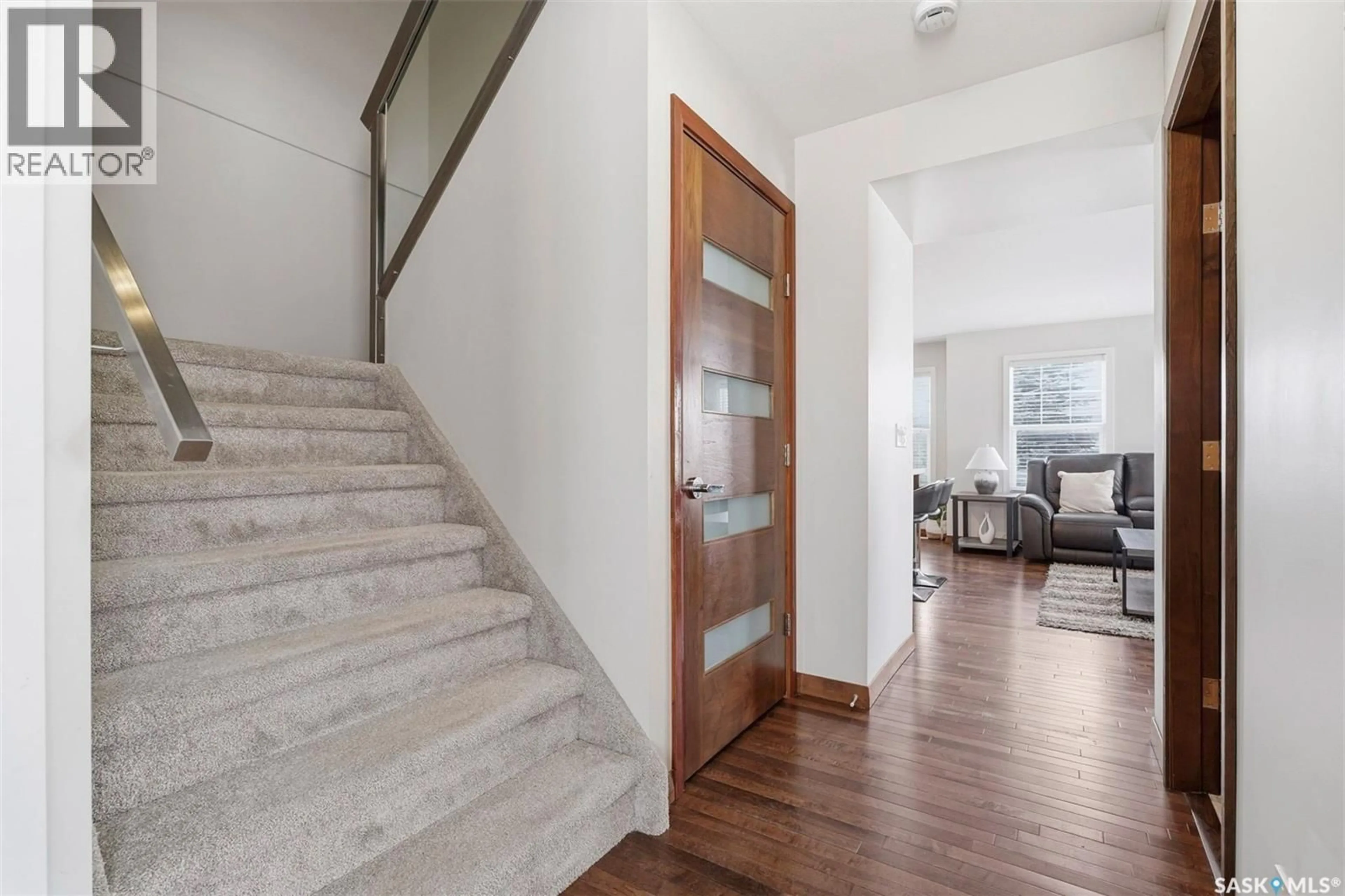 Indoor foyer for 2012 - 516 POHORECKY CRESCENT, Saskatoon Saskatchewan S7W0V4