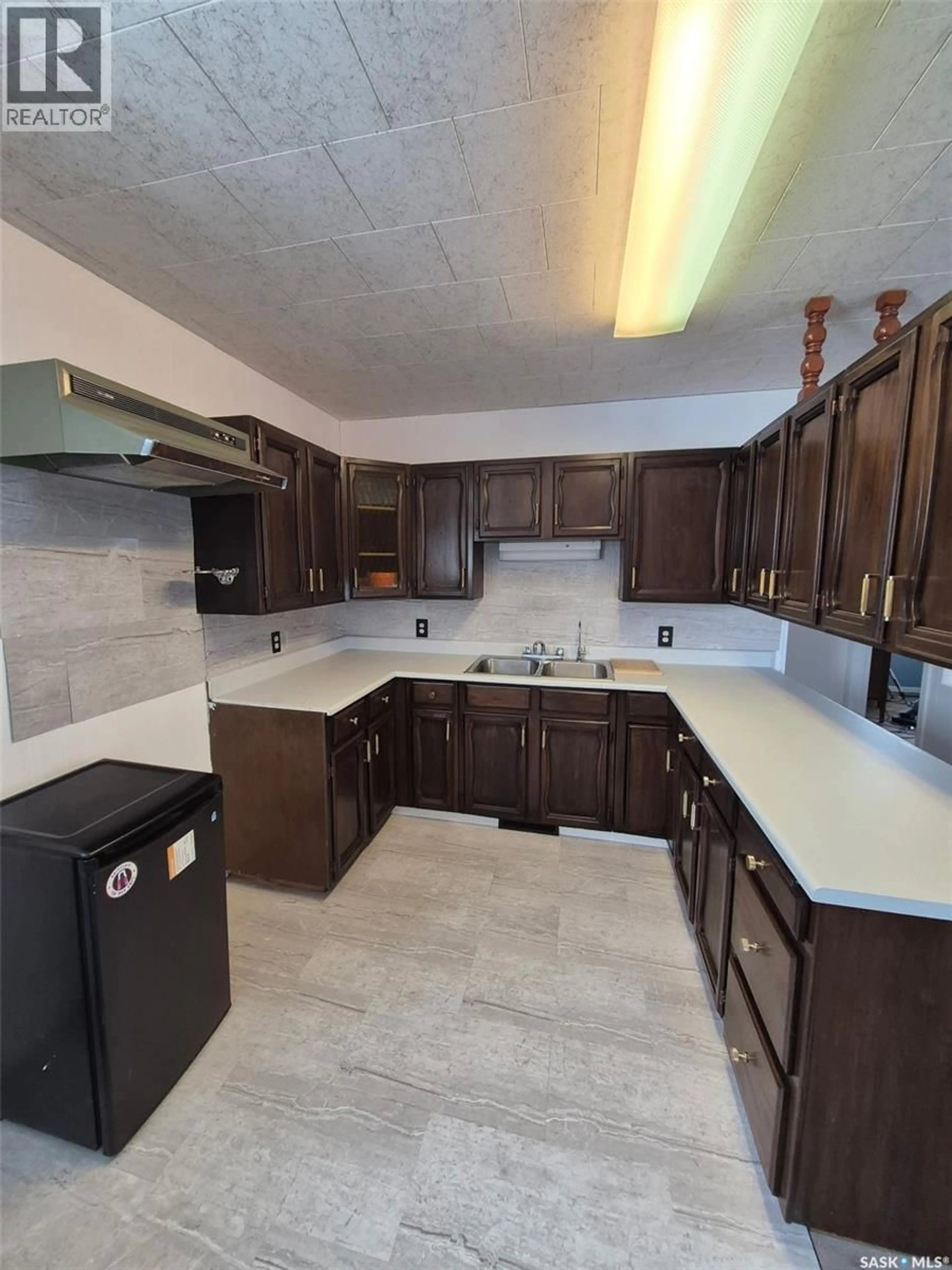 Unknown for 613 SAKUHIKAN DRIVE, Mistusinne Saskatchewan S0H1J0