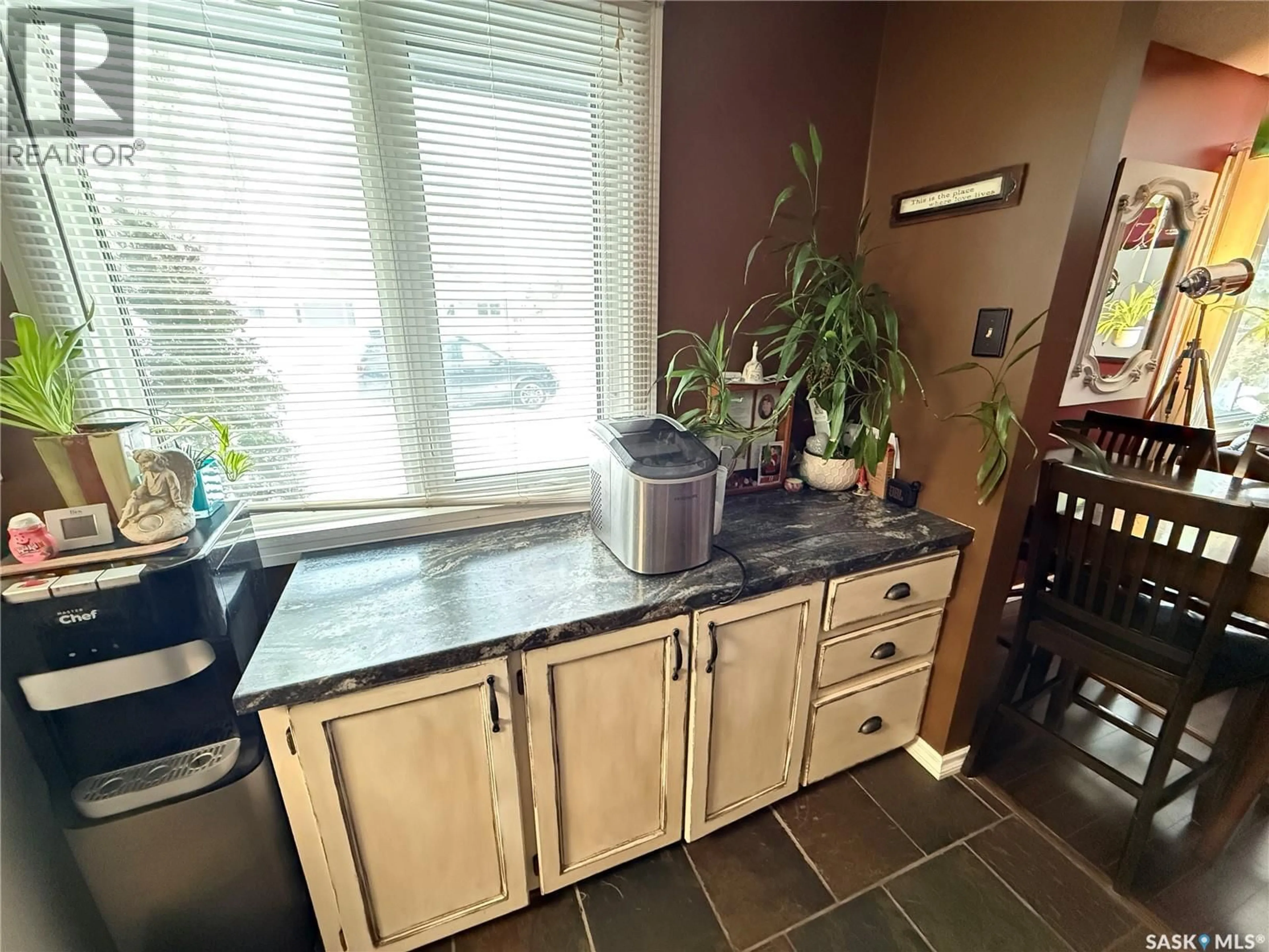 Standard kitchen, ceramic/tile floor for 708 BRIMACOMBE DRIVE, Weyburn Saskatchewan S4H2P8