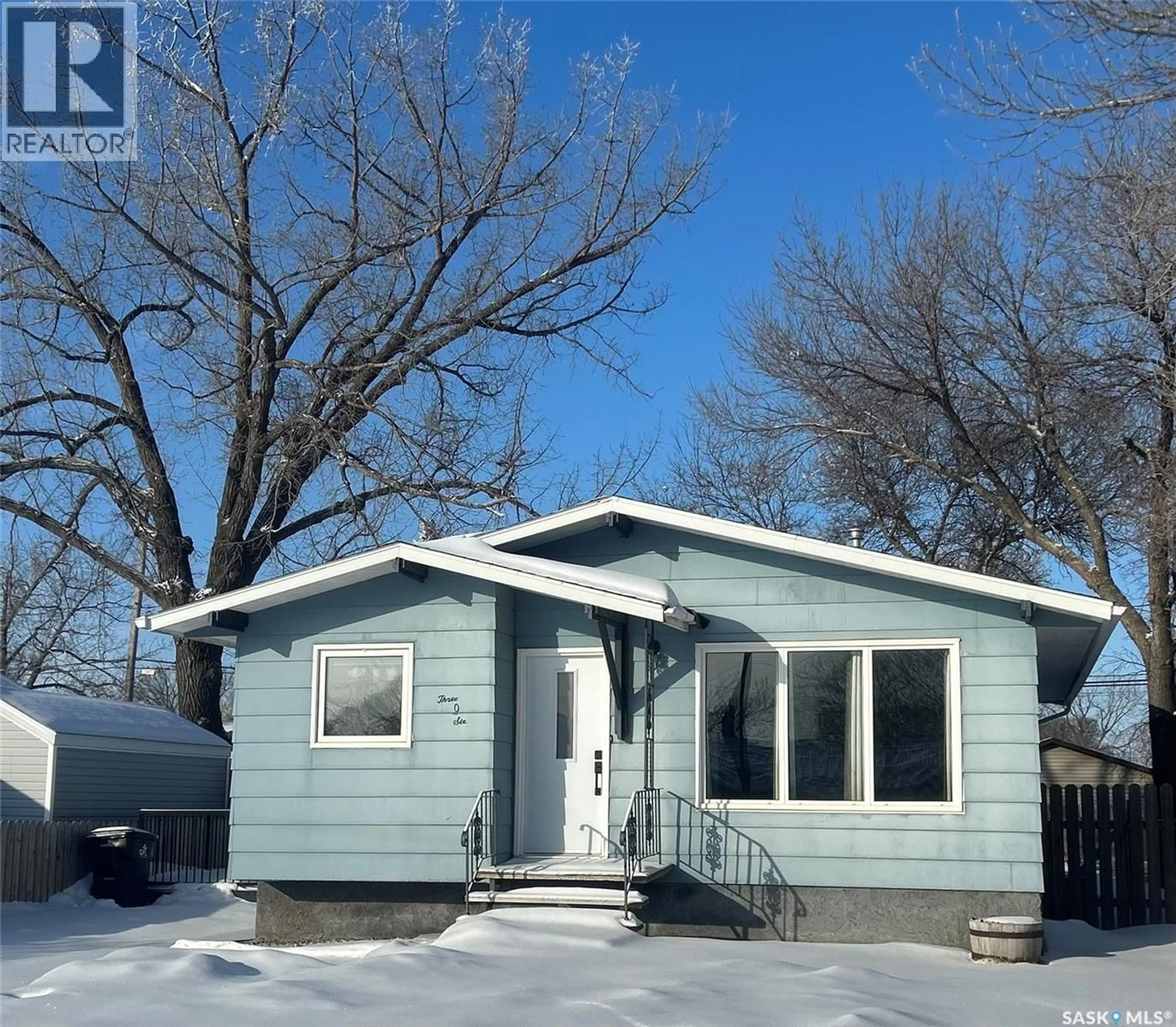 Home with vinyl exterior material, street for 306 MAIN STREET, Bienfait Saskatchewan S0C0M0