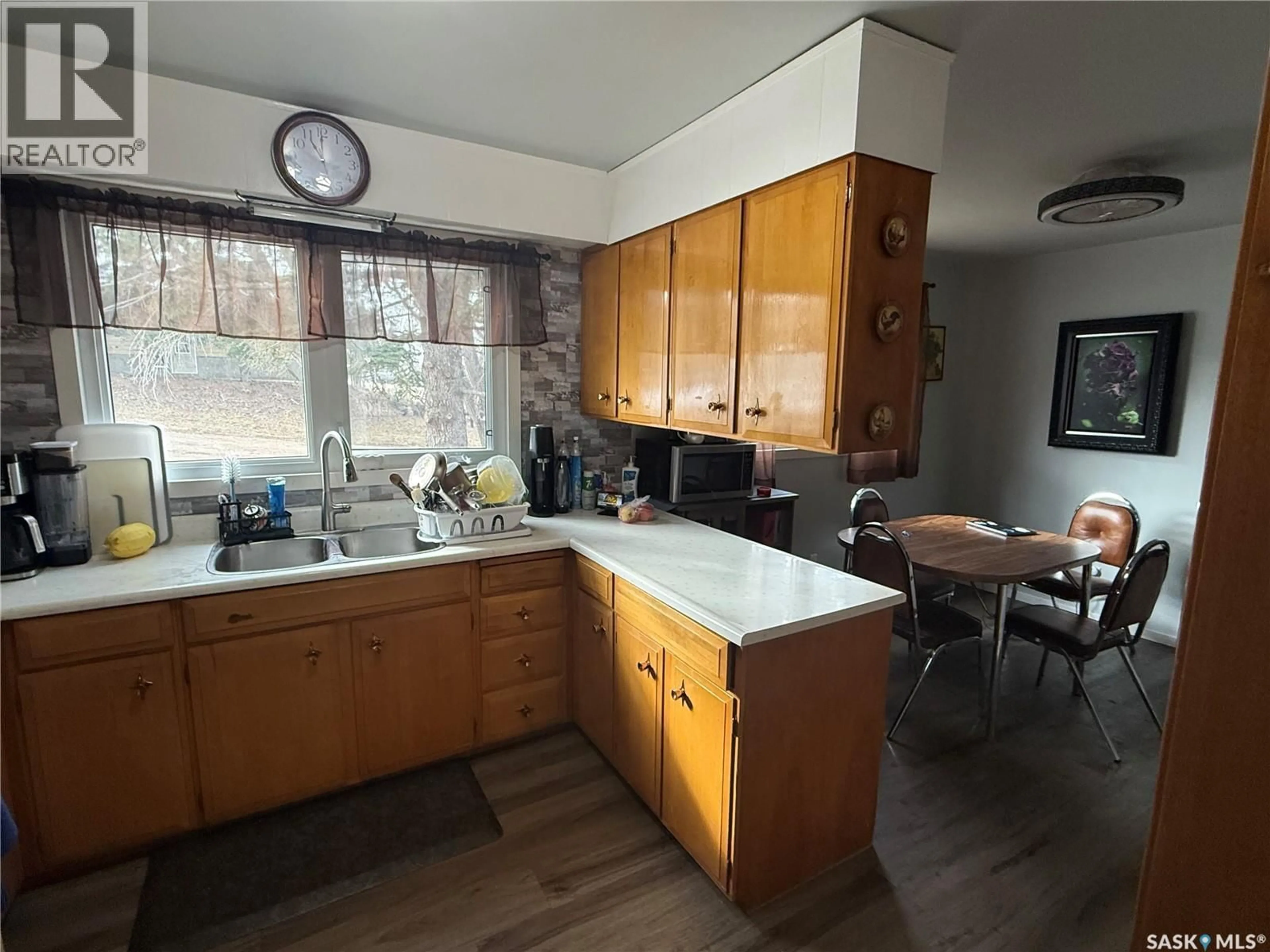 Standard kitchen, unknown for 3004 4TH STREET, Rockglen Saskatchewan S0H3R0