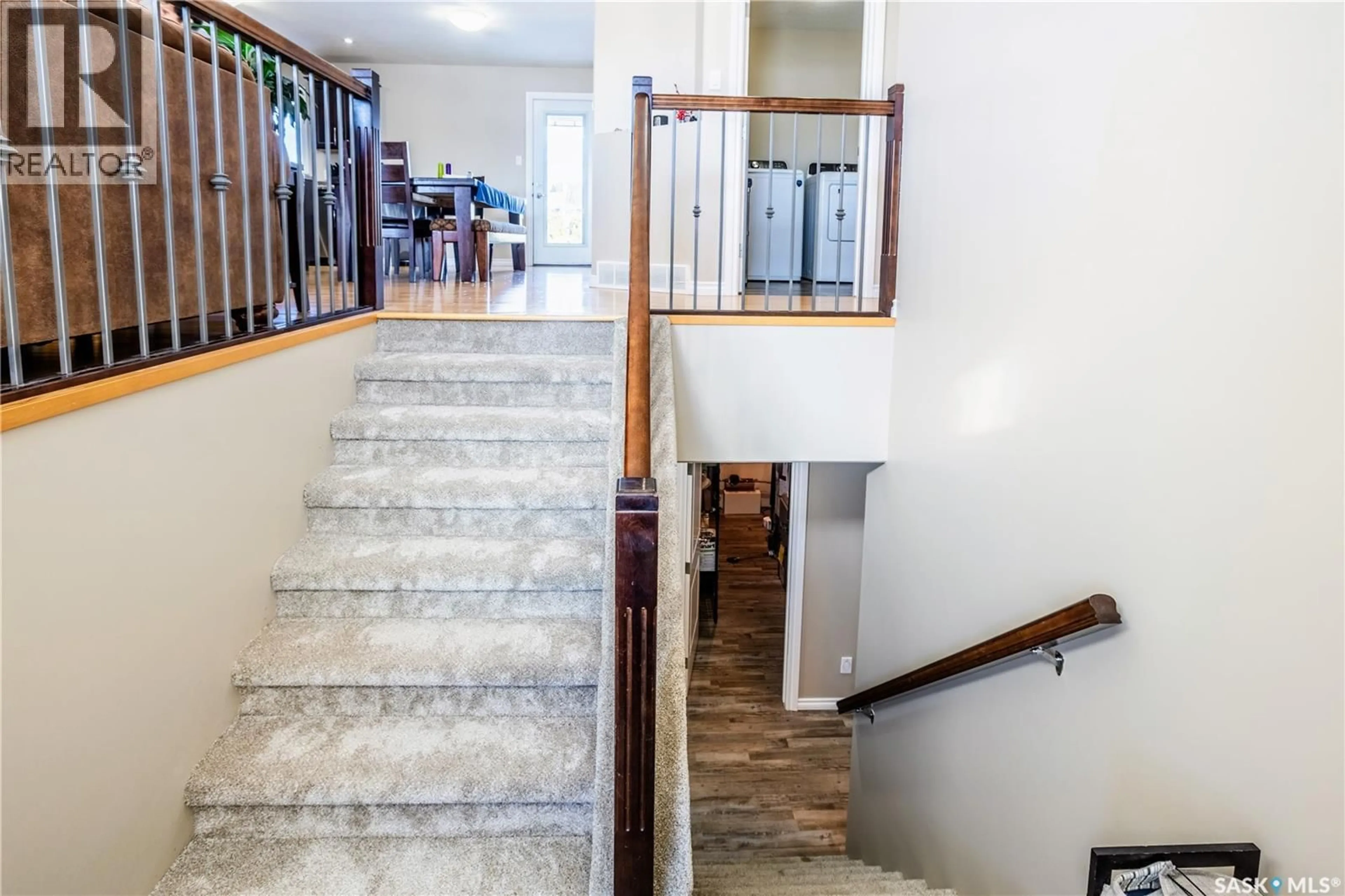 Stairs for 856 ATHABASCA STREET, Moose Jaw Saskatchewan S6H1N7