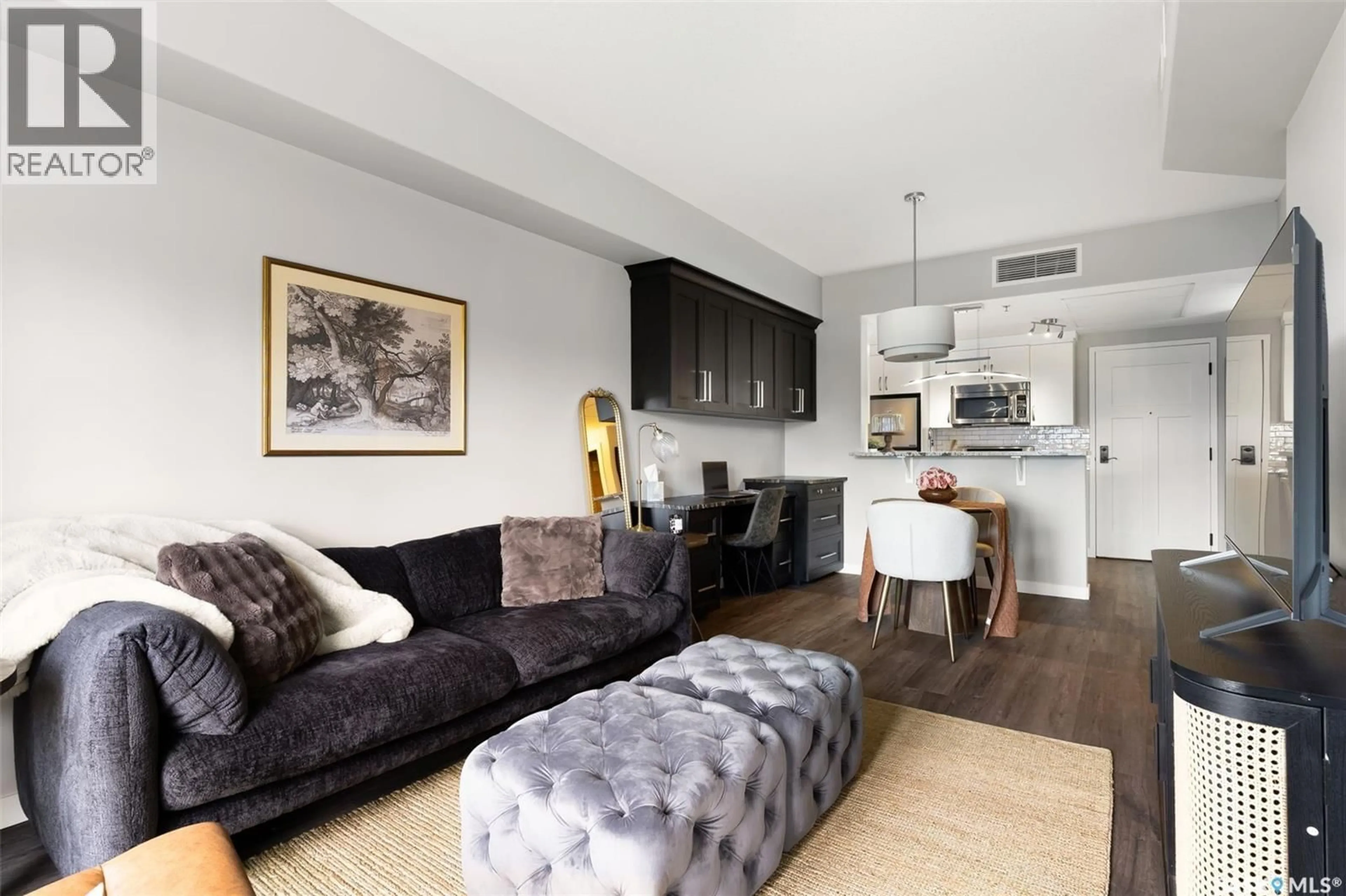 Living room with furniture, unknown for 111 1220 BLACKFOOT DRIVE, Regina Saskatchewan S4S6T2