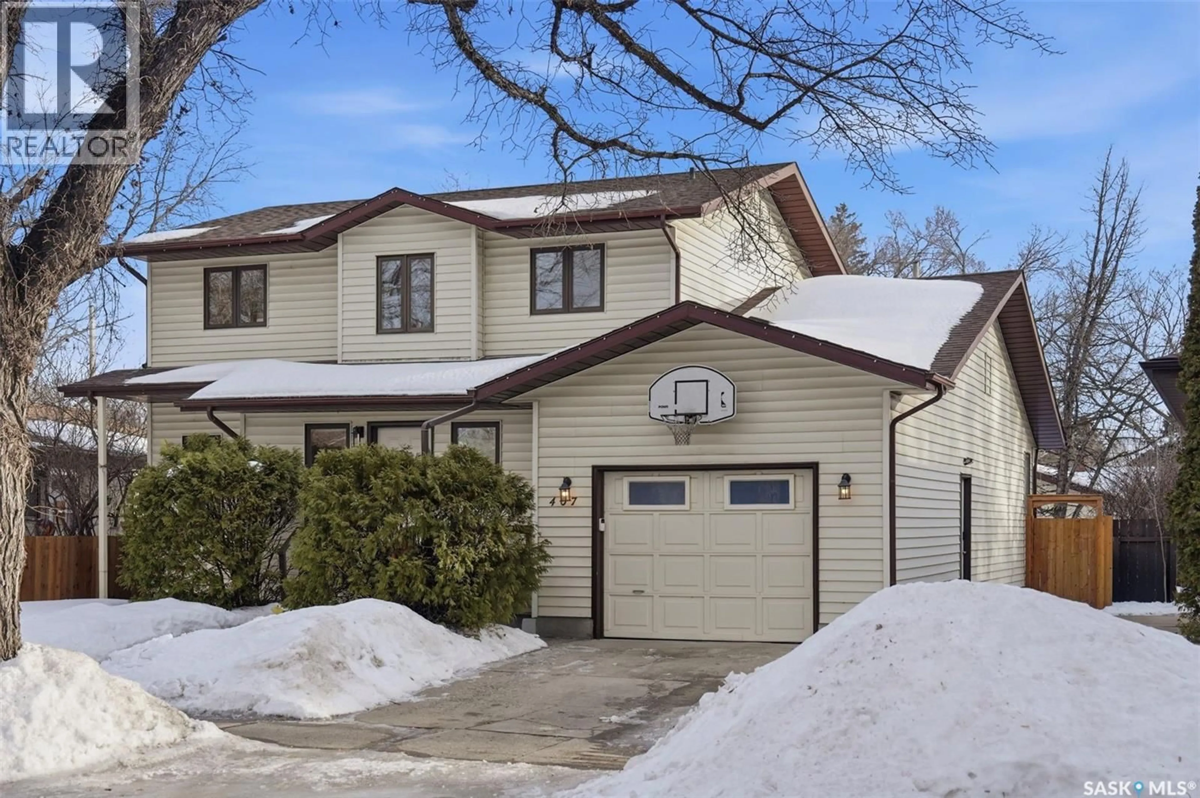 Unknown for 407 111TH STREET, Saskatoon Saskatchewan S7N1T6