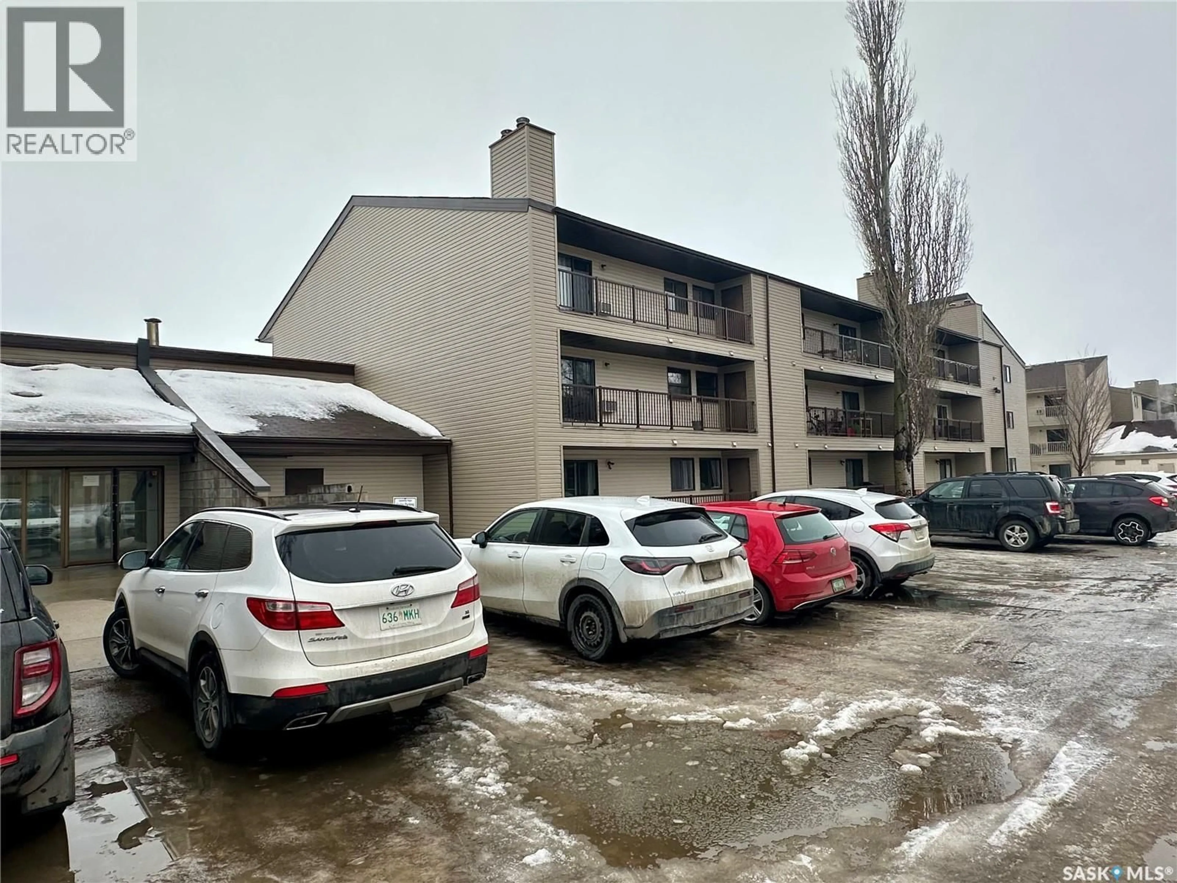 Parking for 214B - 4040 8TH STREET, Saskatoon Saskatchewan S7H5L4