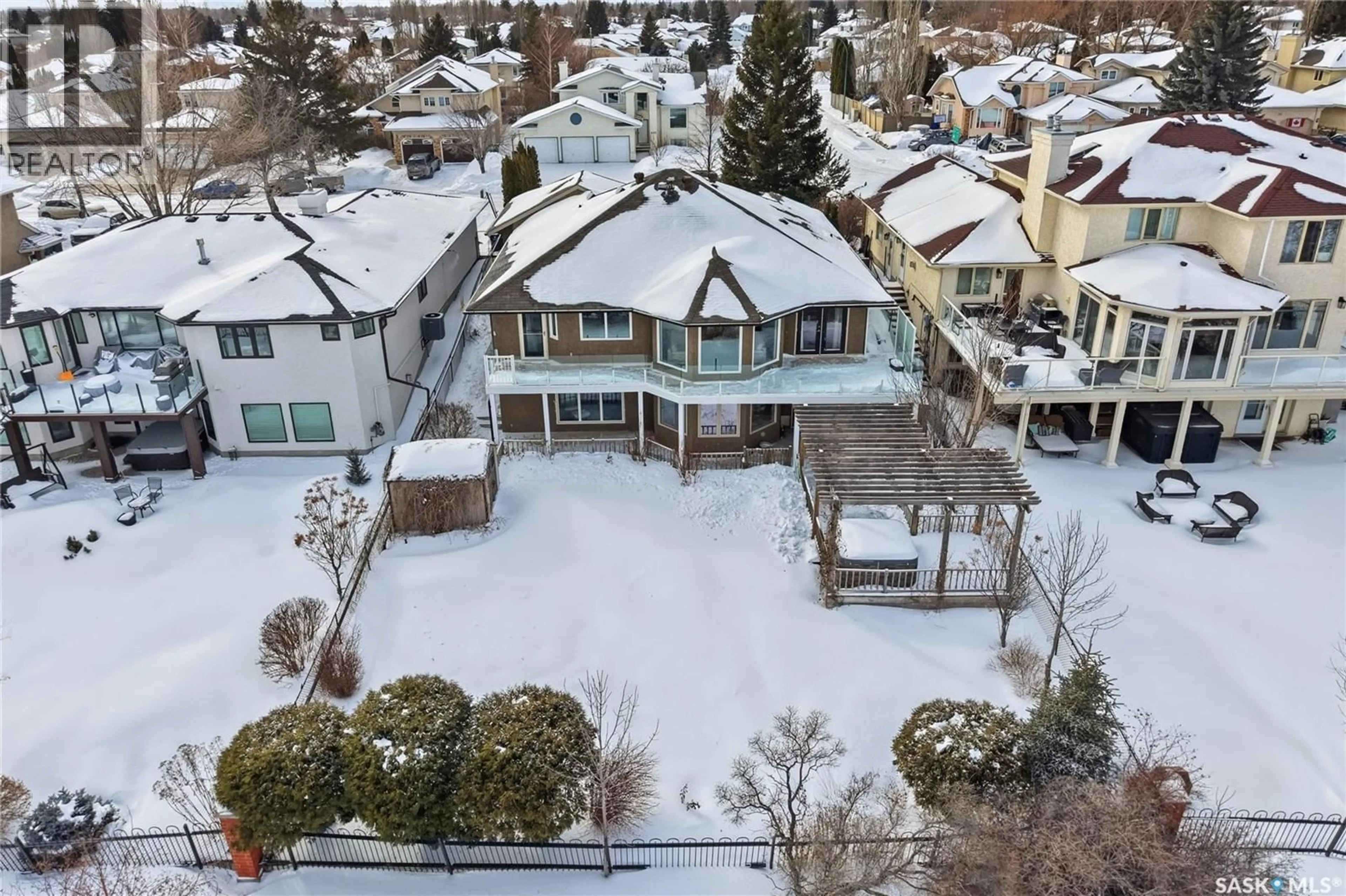 A pic from outside/outdoor area/front of a property/back of a property/a pic from drone, street for 603 FORSYTH CRESCENT, Saskatoon Saskatchewan S7N4H8