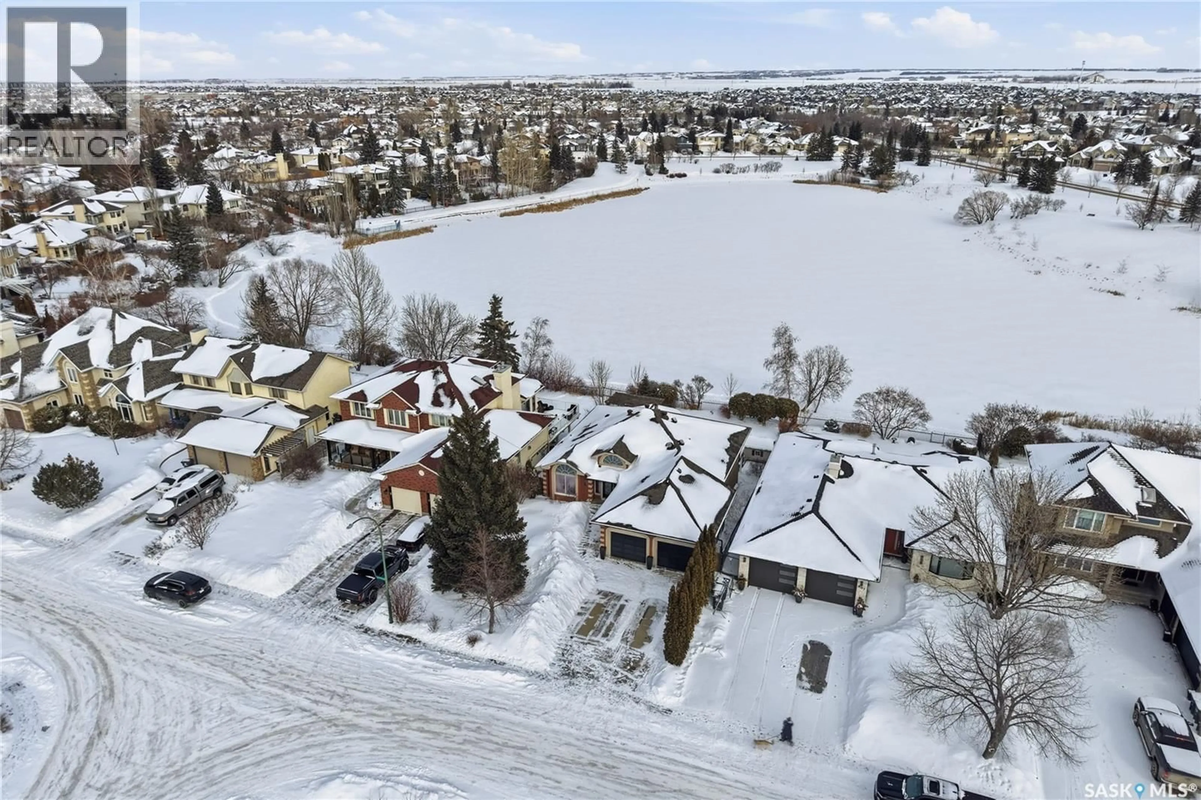 A pic from outside/outdoor area/front of a property/back of a property/a pic from drone, unknown for 603 FORSYTH CRESCENT, Saskatoon Saskatchewan S7N4H8