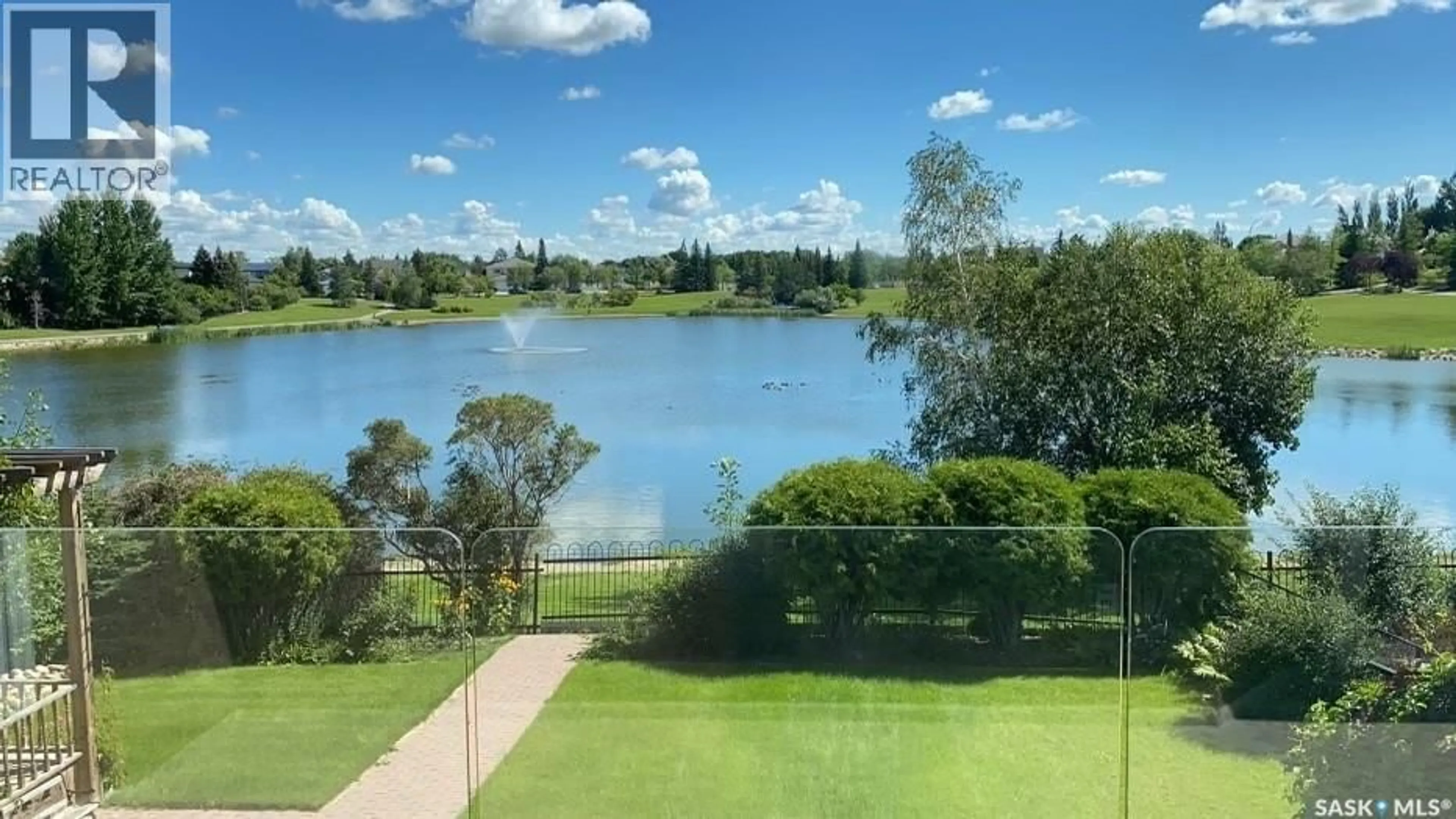 A pic from outside/outdoor area/front of a property/back of a property/a pic from drone, water/lake/river/ocean view for 603 FORSYTH CRESCENT, Saskatoon Saskatchewan S7N4H8