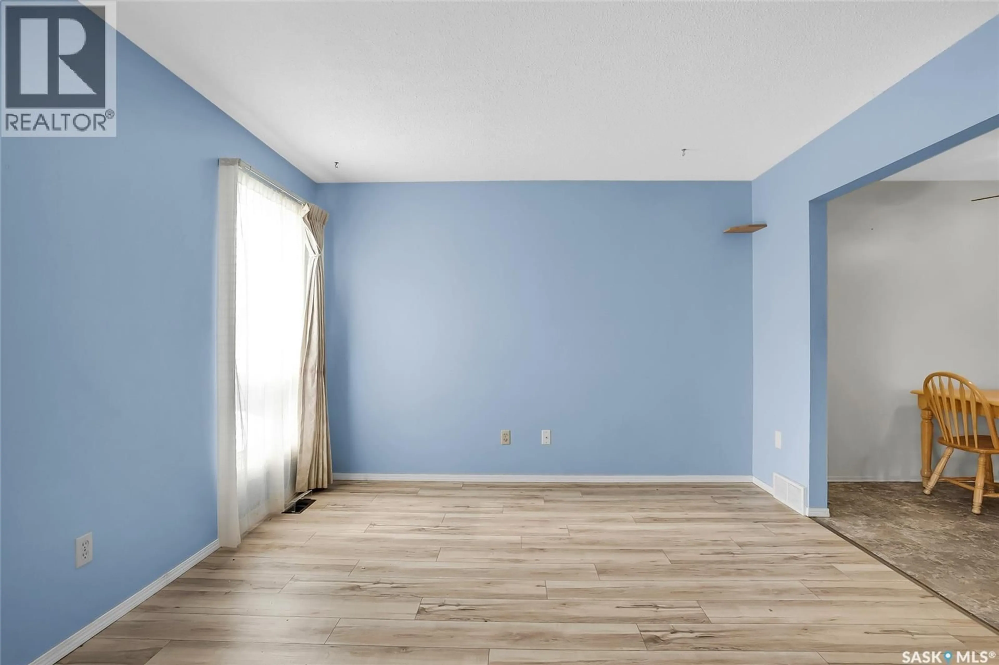 A pic of a room for 3006 33RD STREET, Saskatoon Saskatchewan S7L0X9