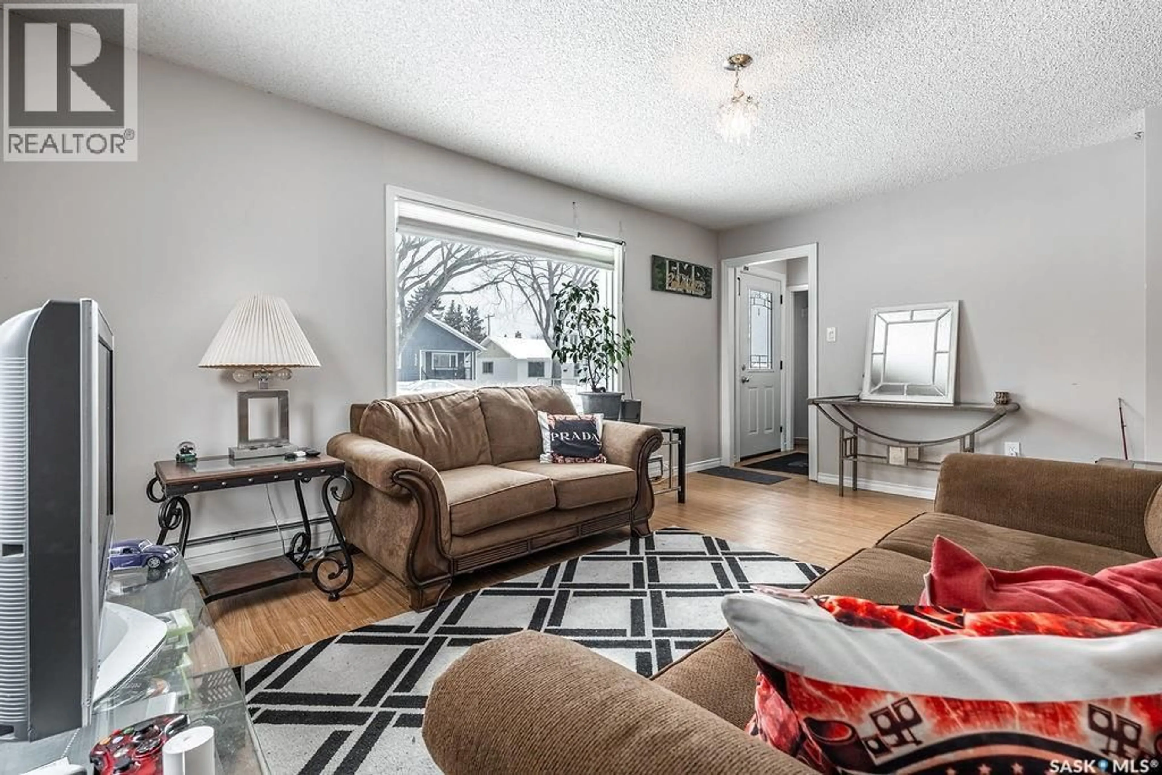 Living room with furniture, unknown for 133 111TH STREET, Saskatoon Saskatchewan S7J3L8