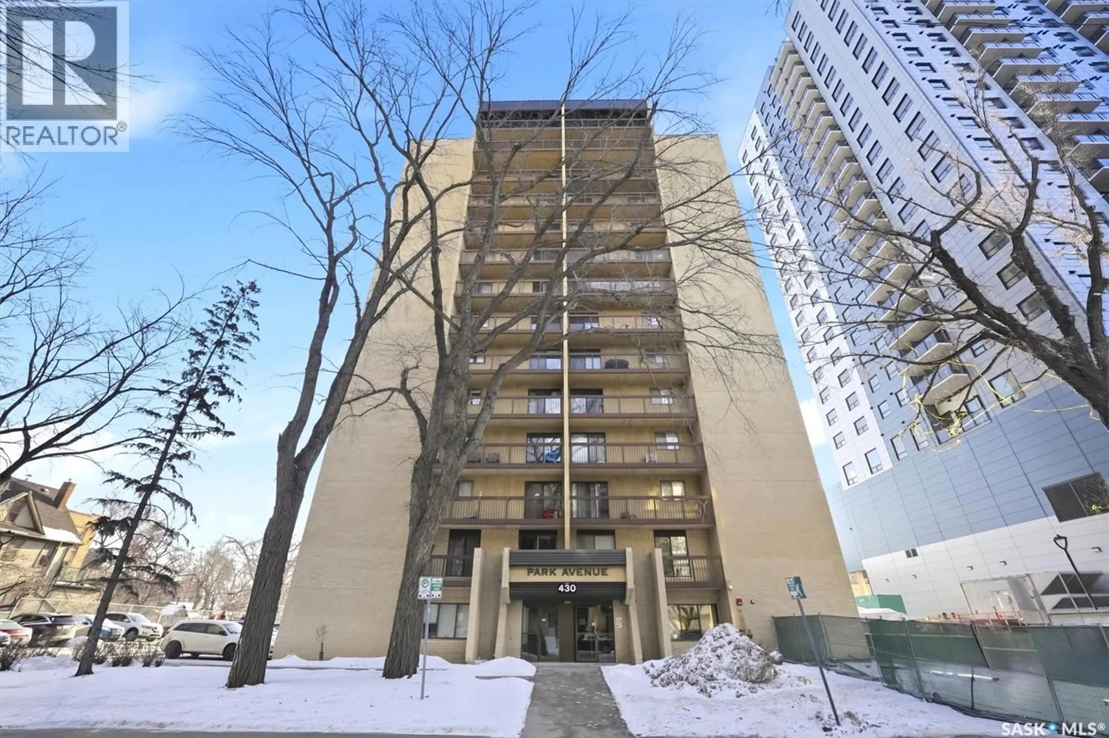 Indoor foyer for N - 905 430 5TH AVENUE, Saskatoon Saskatchewan S7K6Z2