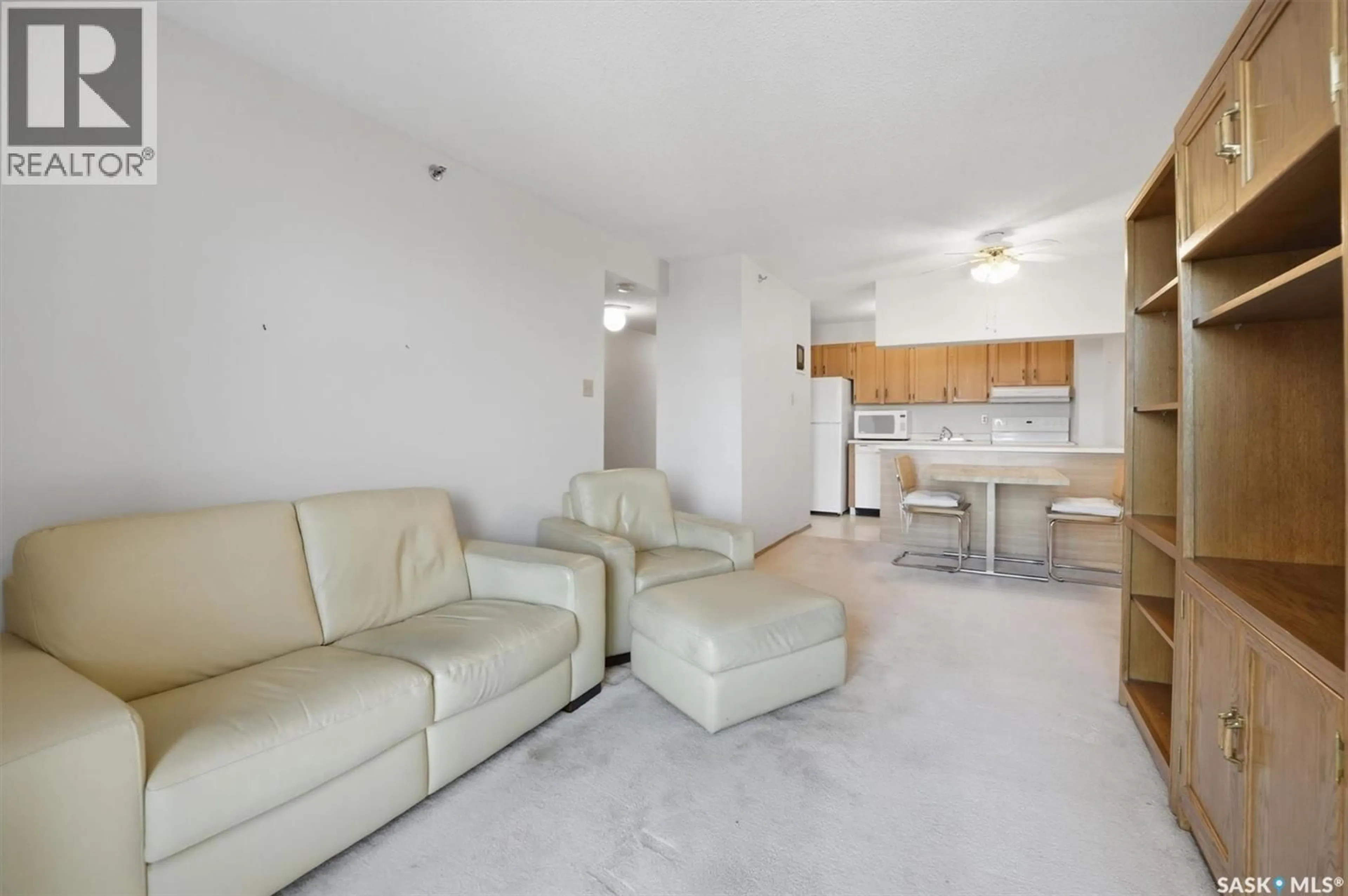 Living room with furniture, unknown for N - 905 430 5TH AVENUE, Saskatoon Saskatchewan S7K6Z2