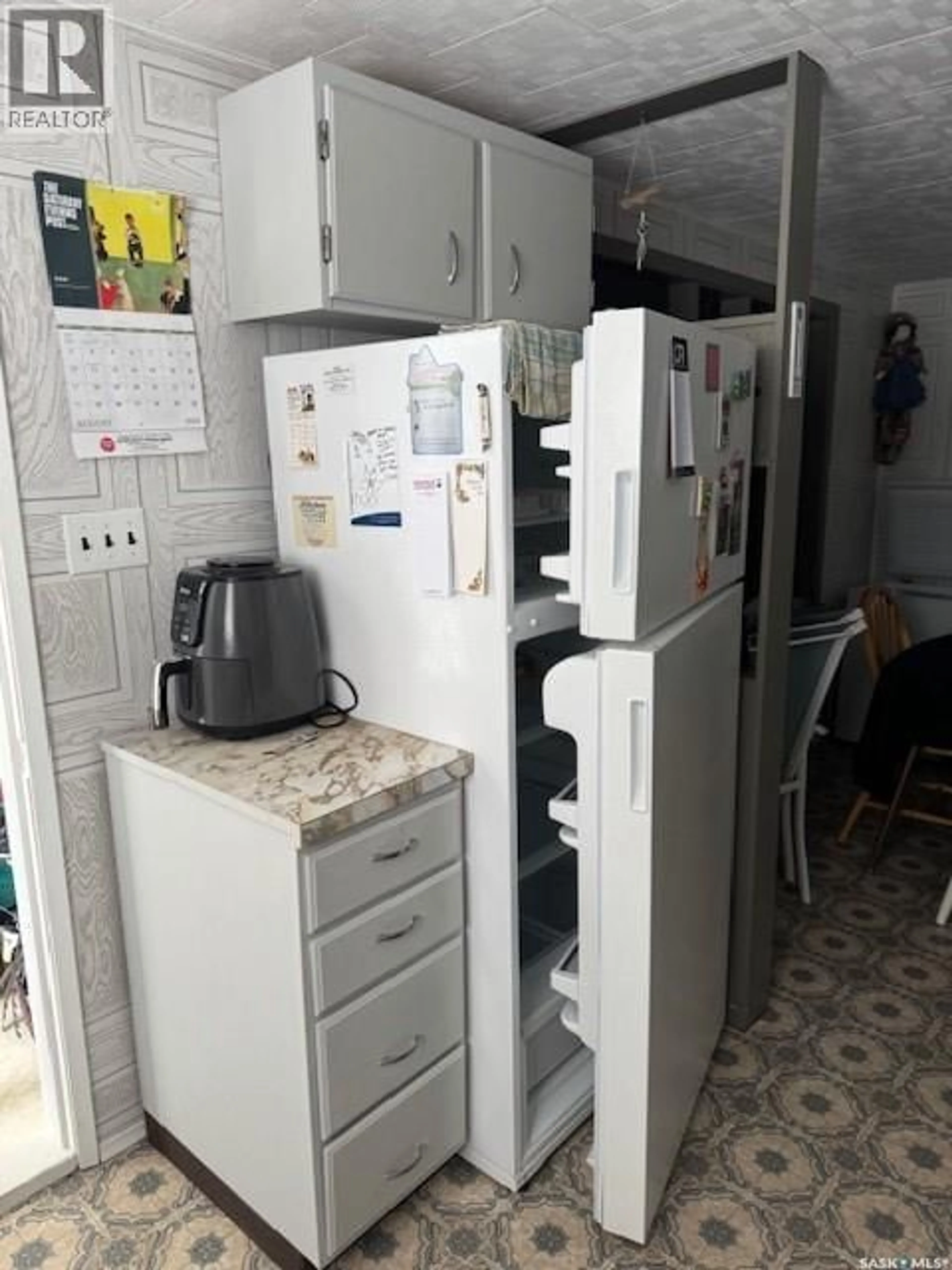 Unknown for 692 AQUALANE AVENUE, Aquadeo Saskatchewan S0M1E0