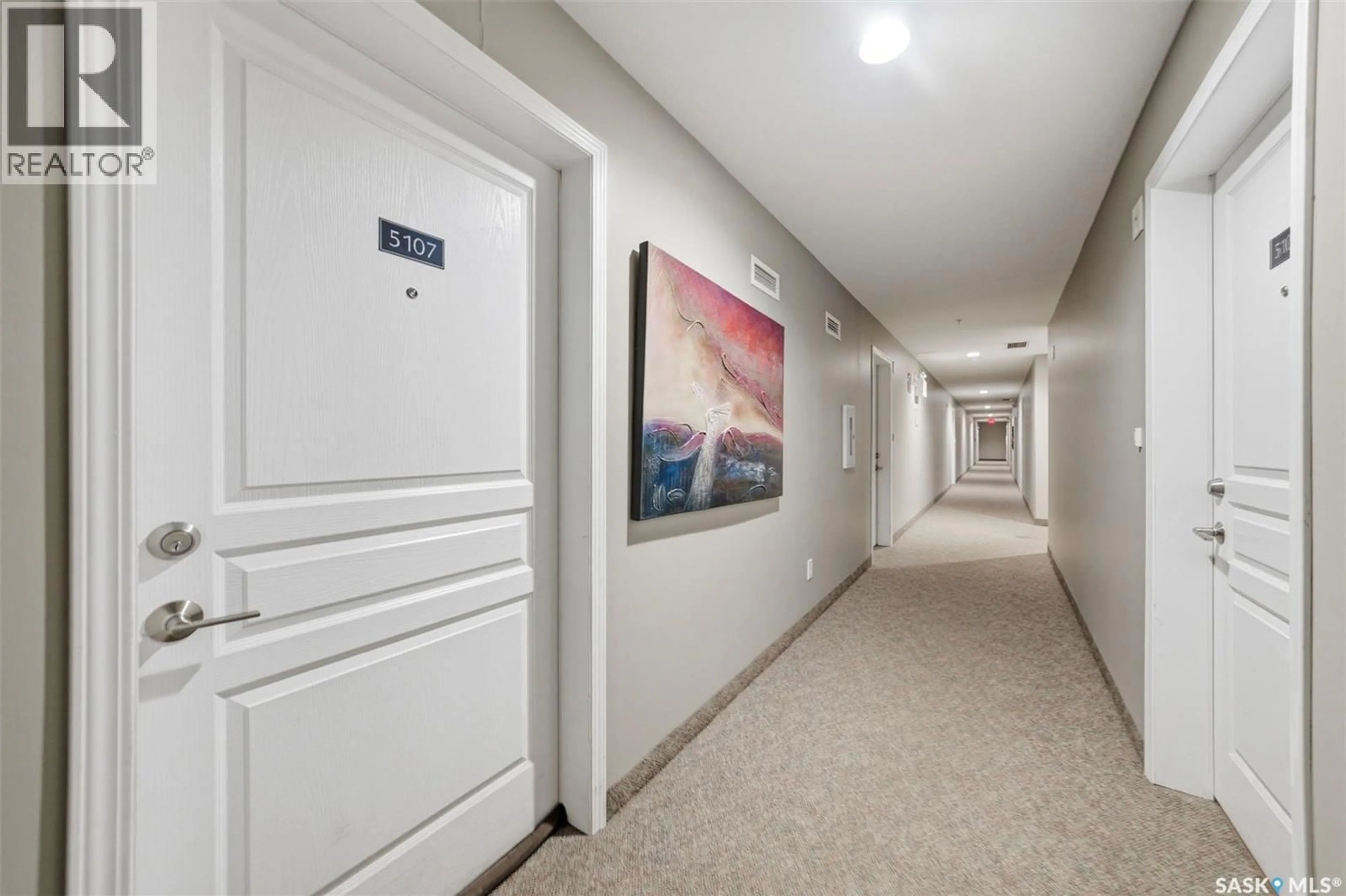 Indoor foyer for 110 - 5107 WILLIS CRESCENT, Saskatoon Saskatchewan S7T0N5