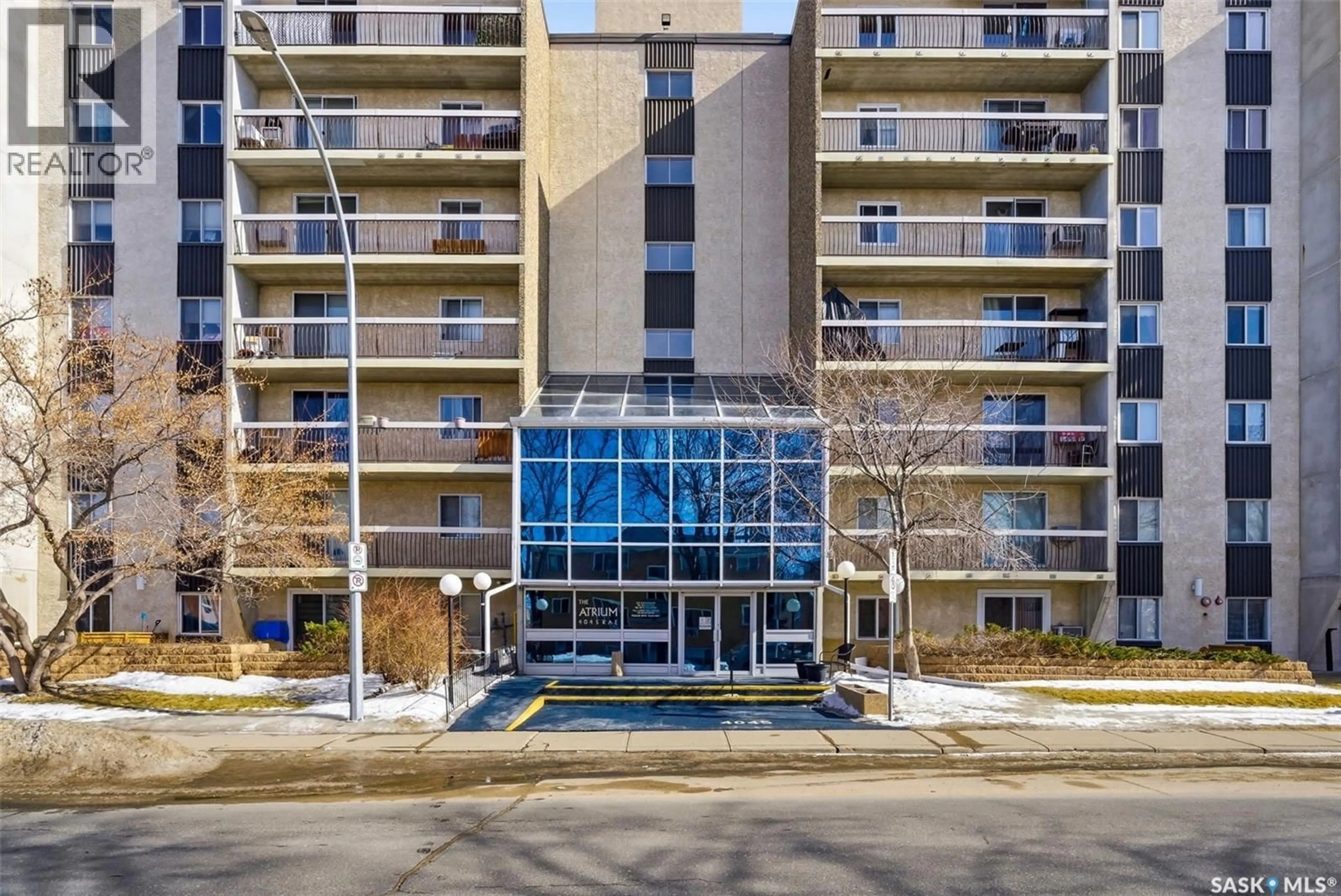 Indoor foyer for 612 4045 RAE STREET, Regina Saskatchewan S4S6Y8