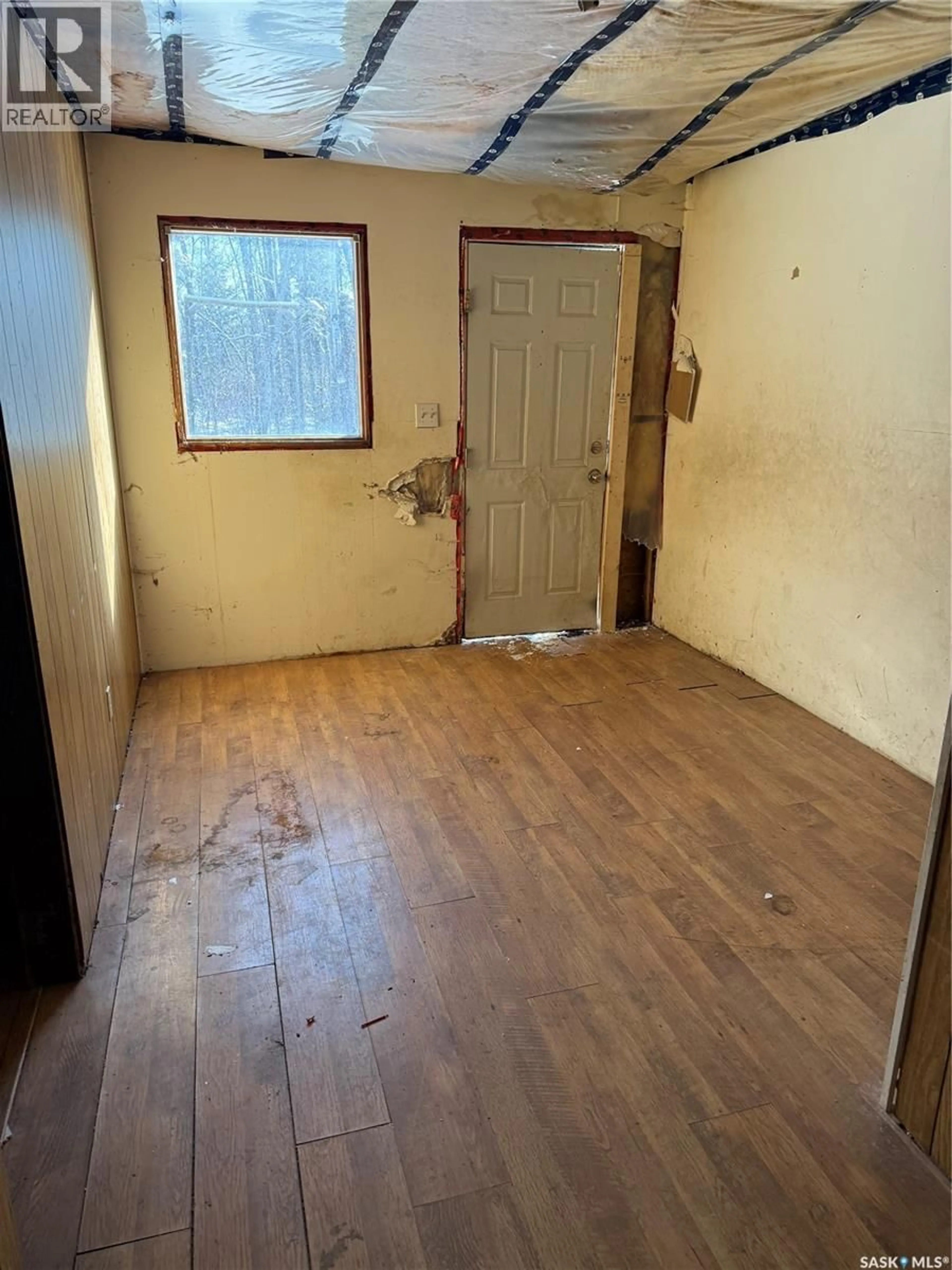 A pic of a room for 801 NIPAWIN ROAD W, Nipawin Saskatchewan S0E1E0