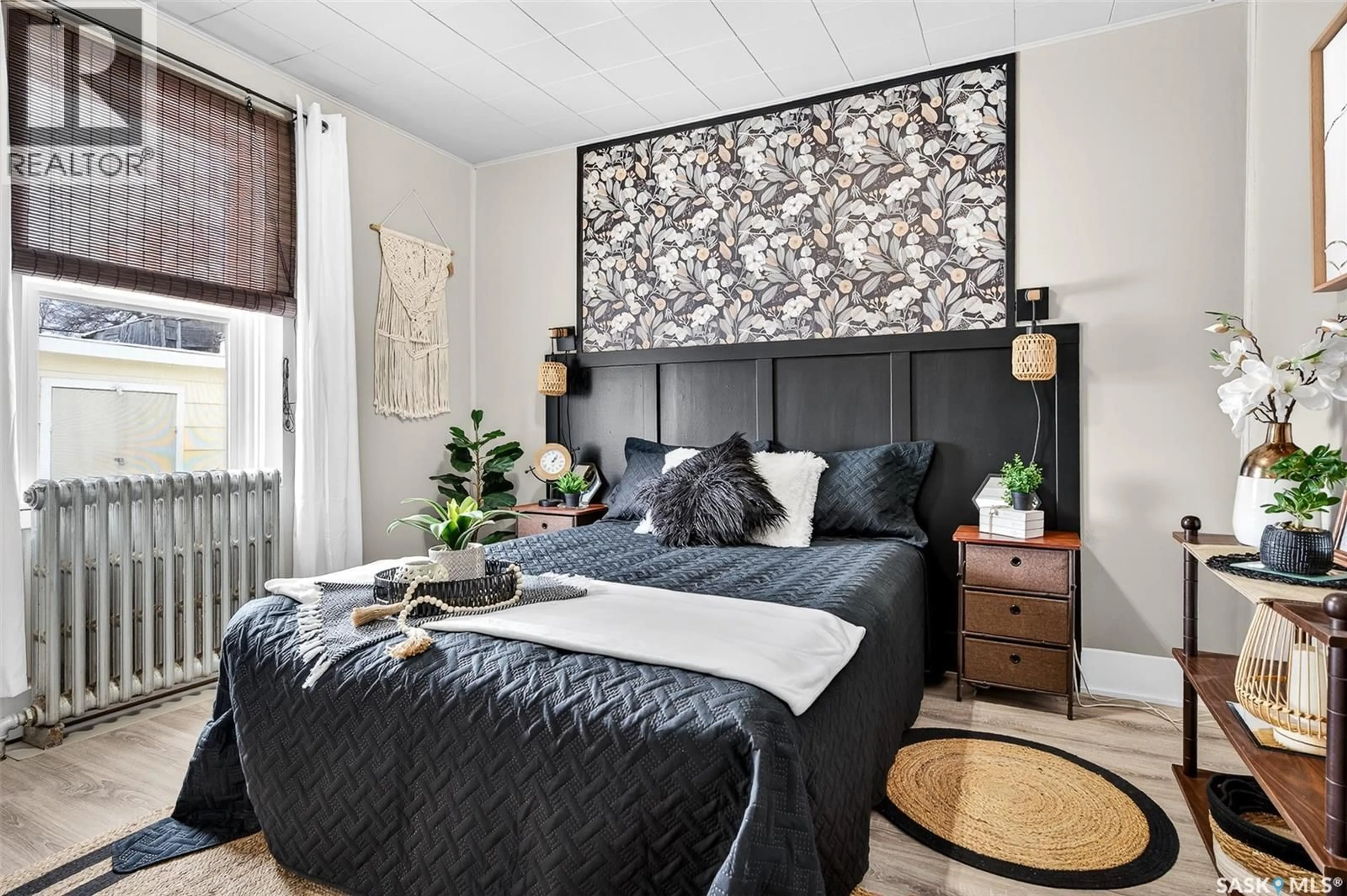 Bedroom with bed, unknown for 75 ELSOM STREET, Moose Jaw Saskatchewan S6H4T9