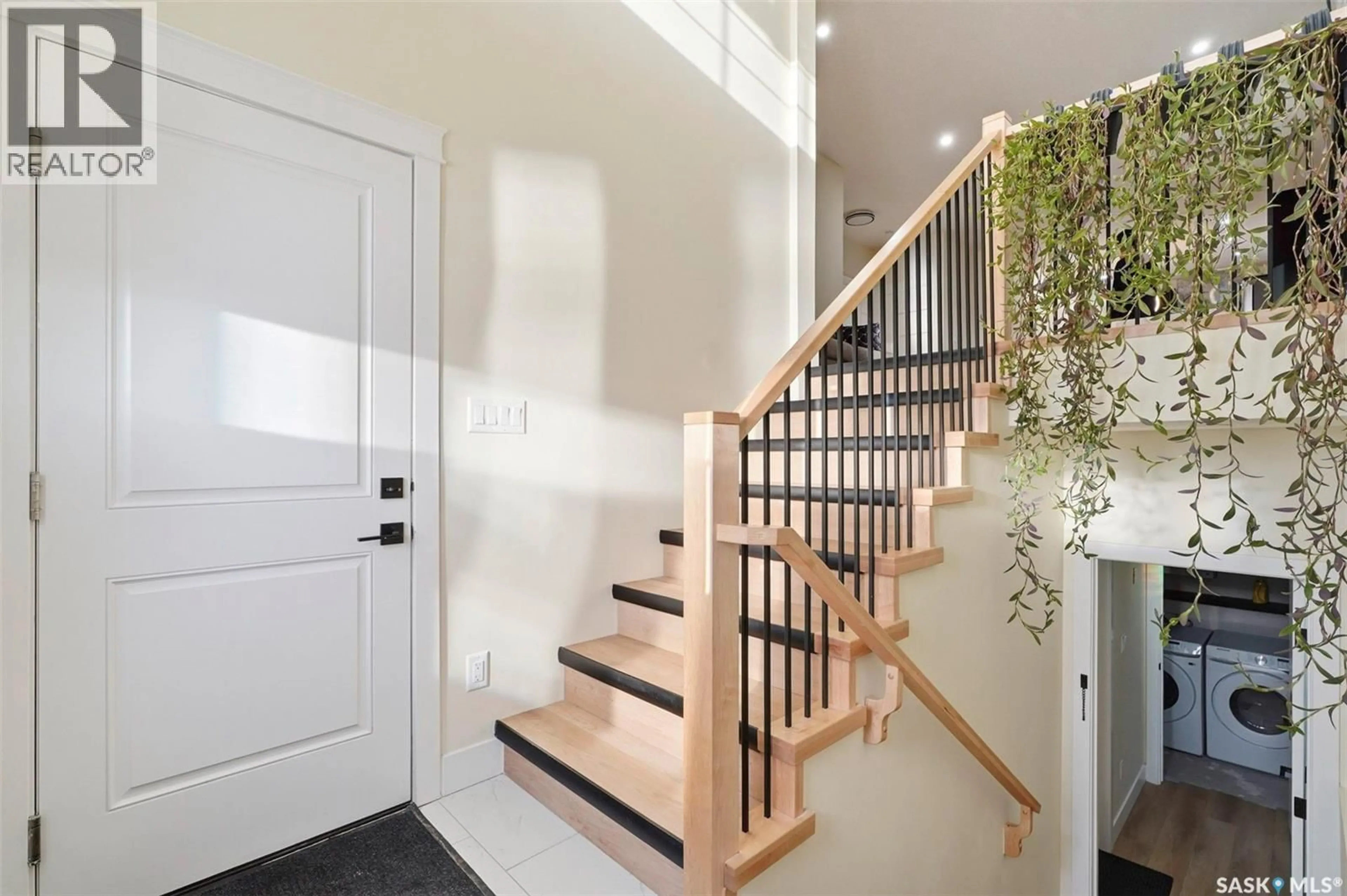 Unknown for 711 NIGHTINGALE ROAD, Saskatoon Saskatchewan S7L6X7