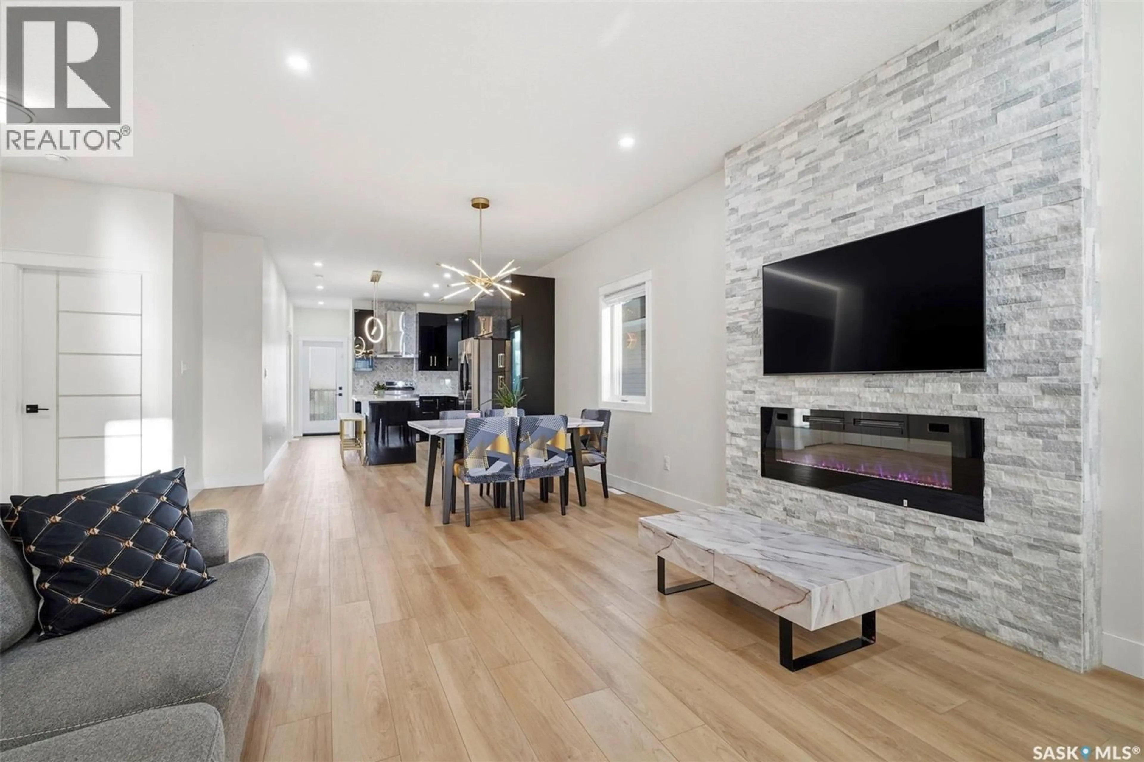 Unknown for 711 NIGHTINGALE ROAD, Saskatoon Saskatchewan S7L6X7