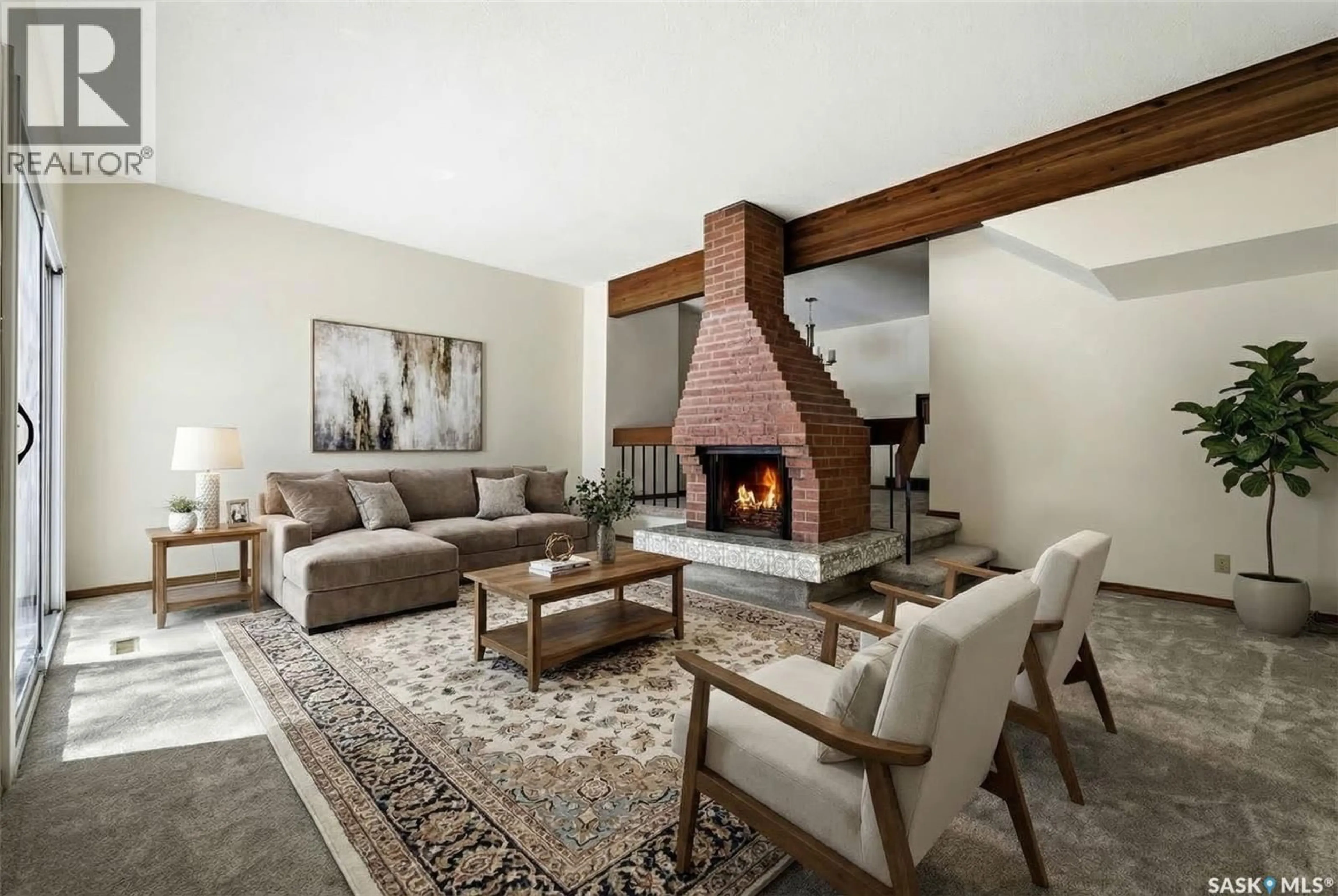 Living room with furniture, unknown for 1615 23RD AVENUE, Regina Saskatchewan S4S5Z9