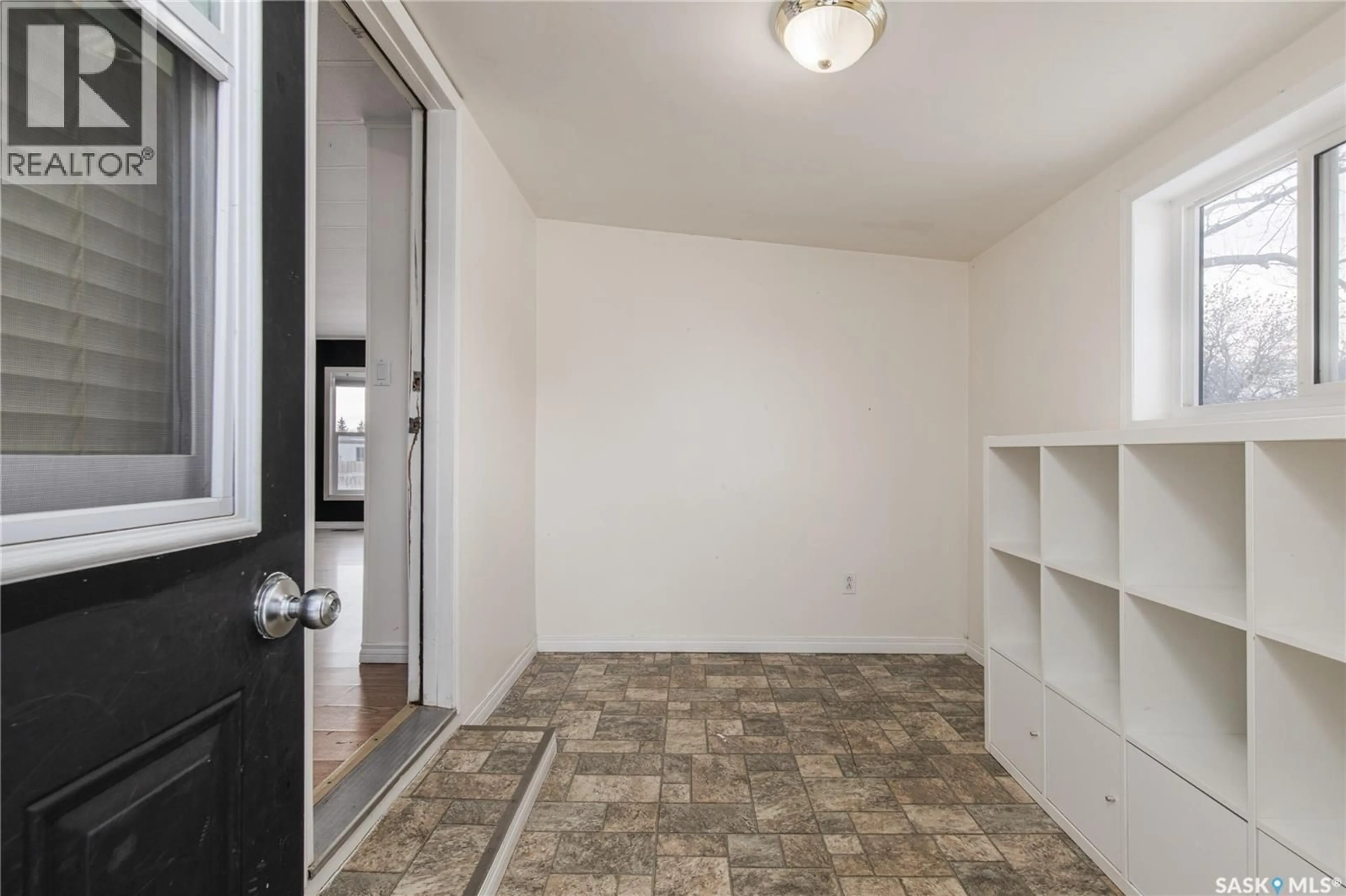 Indoor entryway for 123 DOGWOOD STREET, Caronport Saskatchewan S0H0S0