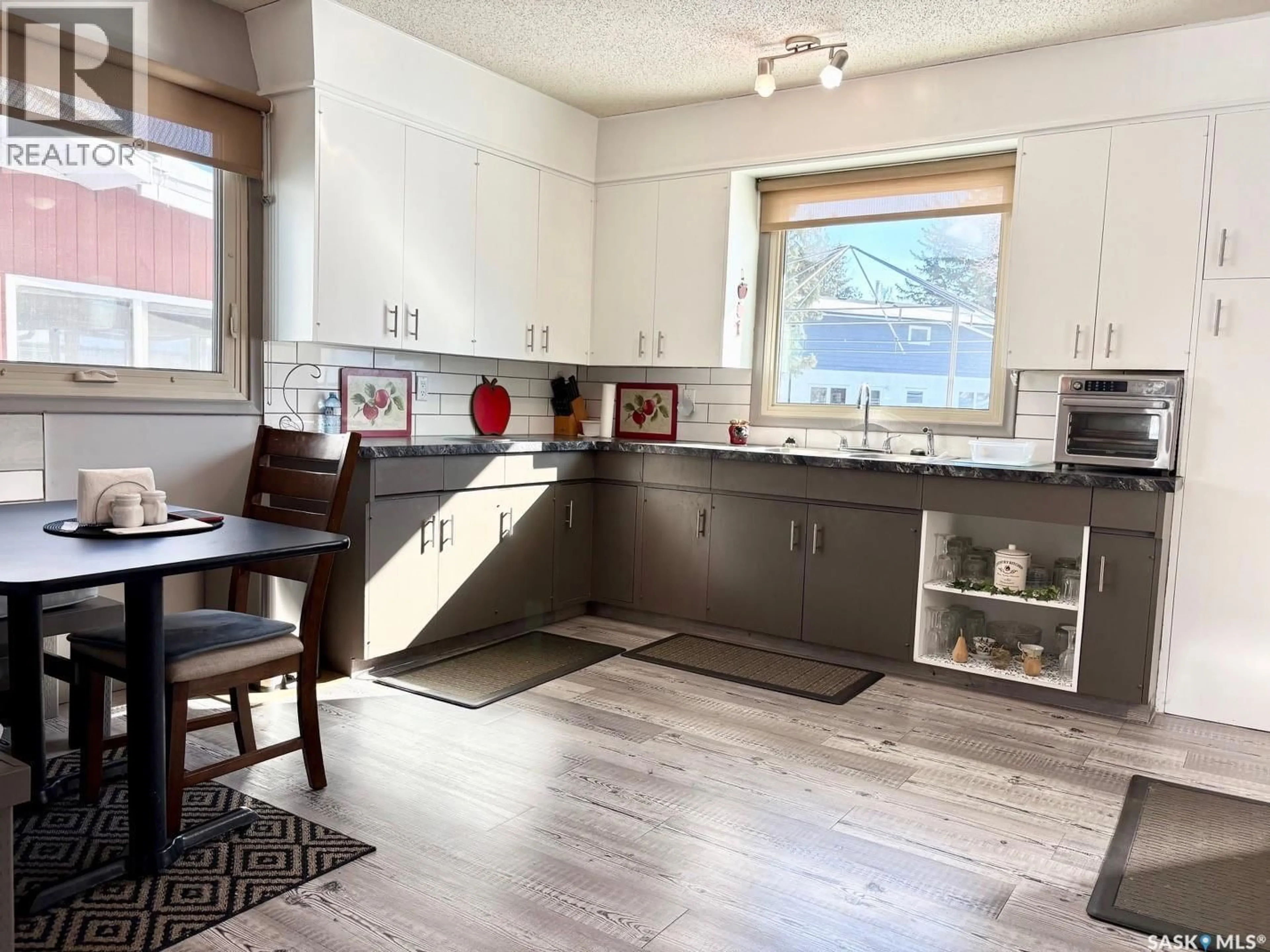 Open concept kitchen, unknown for 452 MOUNTVIEW ROAD, Yorkton Saskatchewan S3N2L3