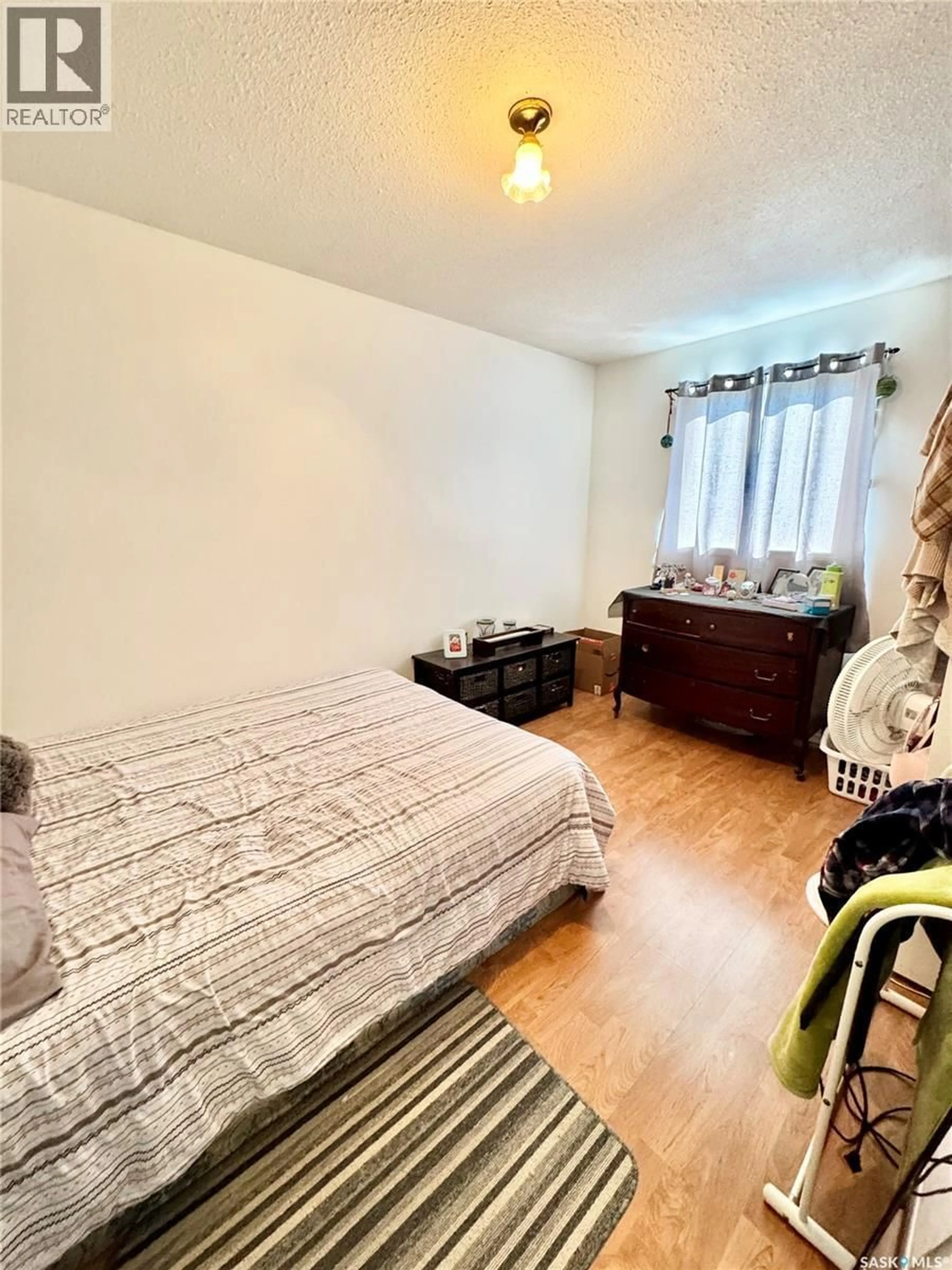 A pic of a room for 1001 12TH STREET, Prince Albert Saskatchewan S6V3C9