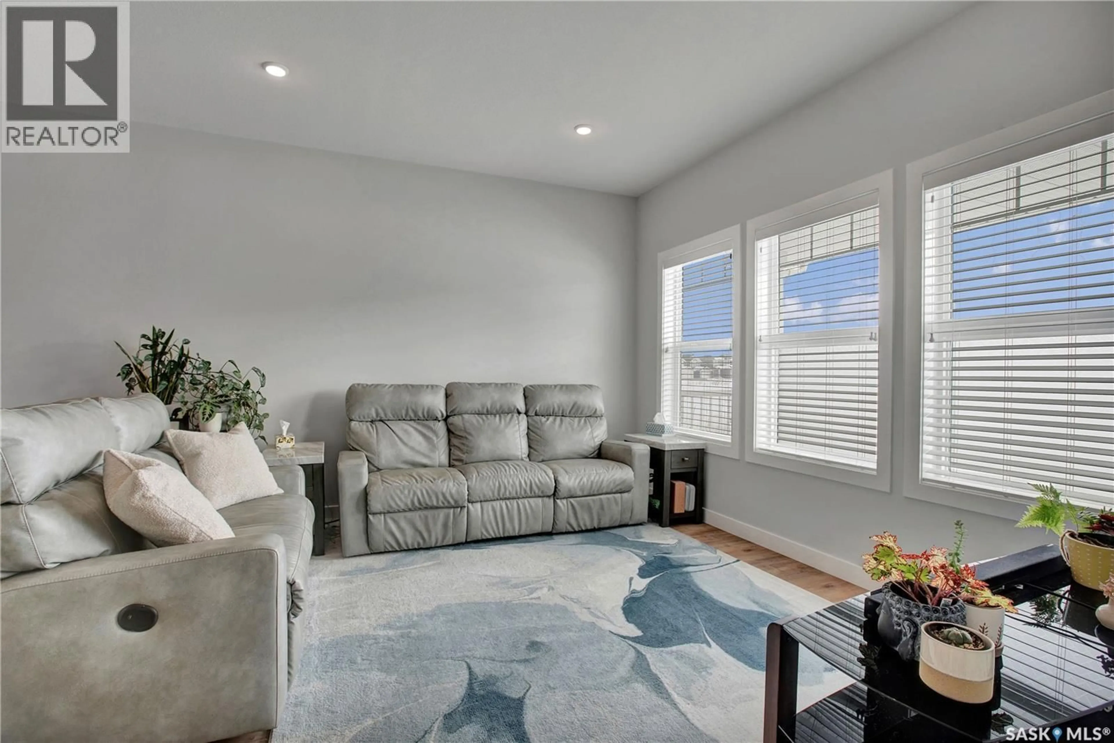 Living room with furniture, unknown for 179 STILLING MEWS, Saskatoon Saskatchewan S7V0P3