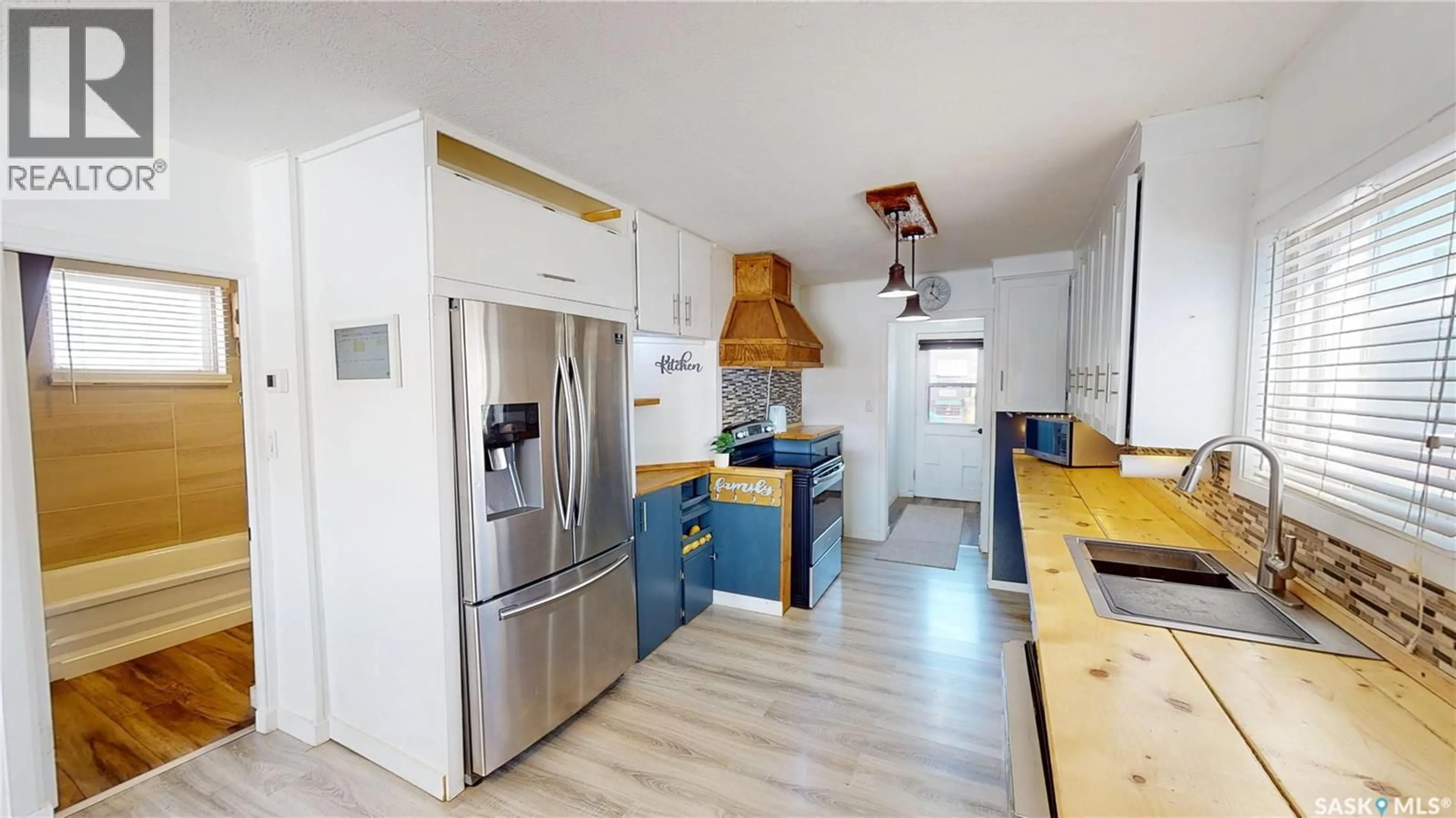 Open concept kitchen, unknown for 716 1ST STREET, Kipling Saskatchewan S0G2S0