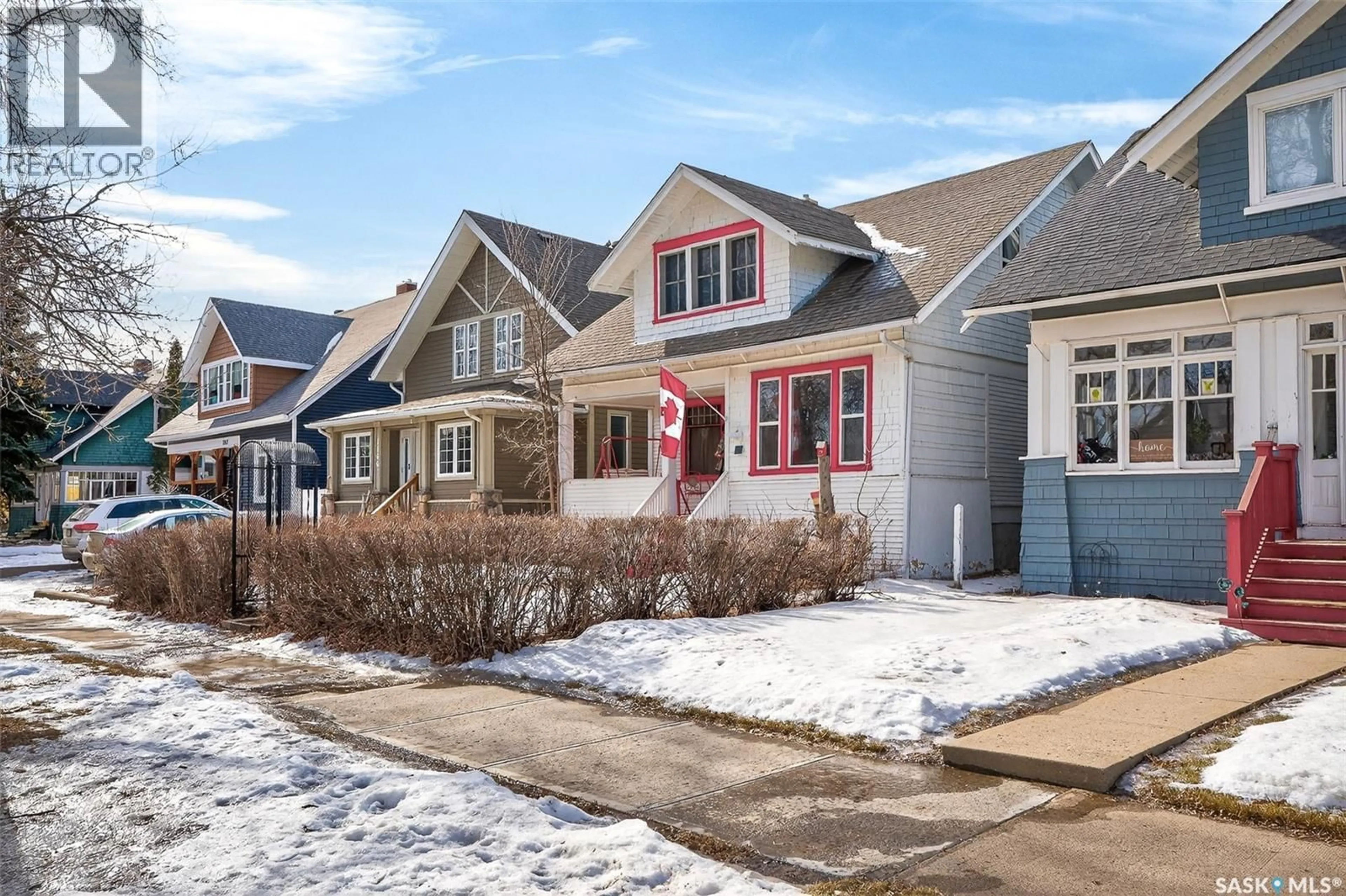 Home with vinyl exterior material, street for 1168 GRAFTON AVENUE, Moose Jaw Saskatchewan S6H3S5