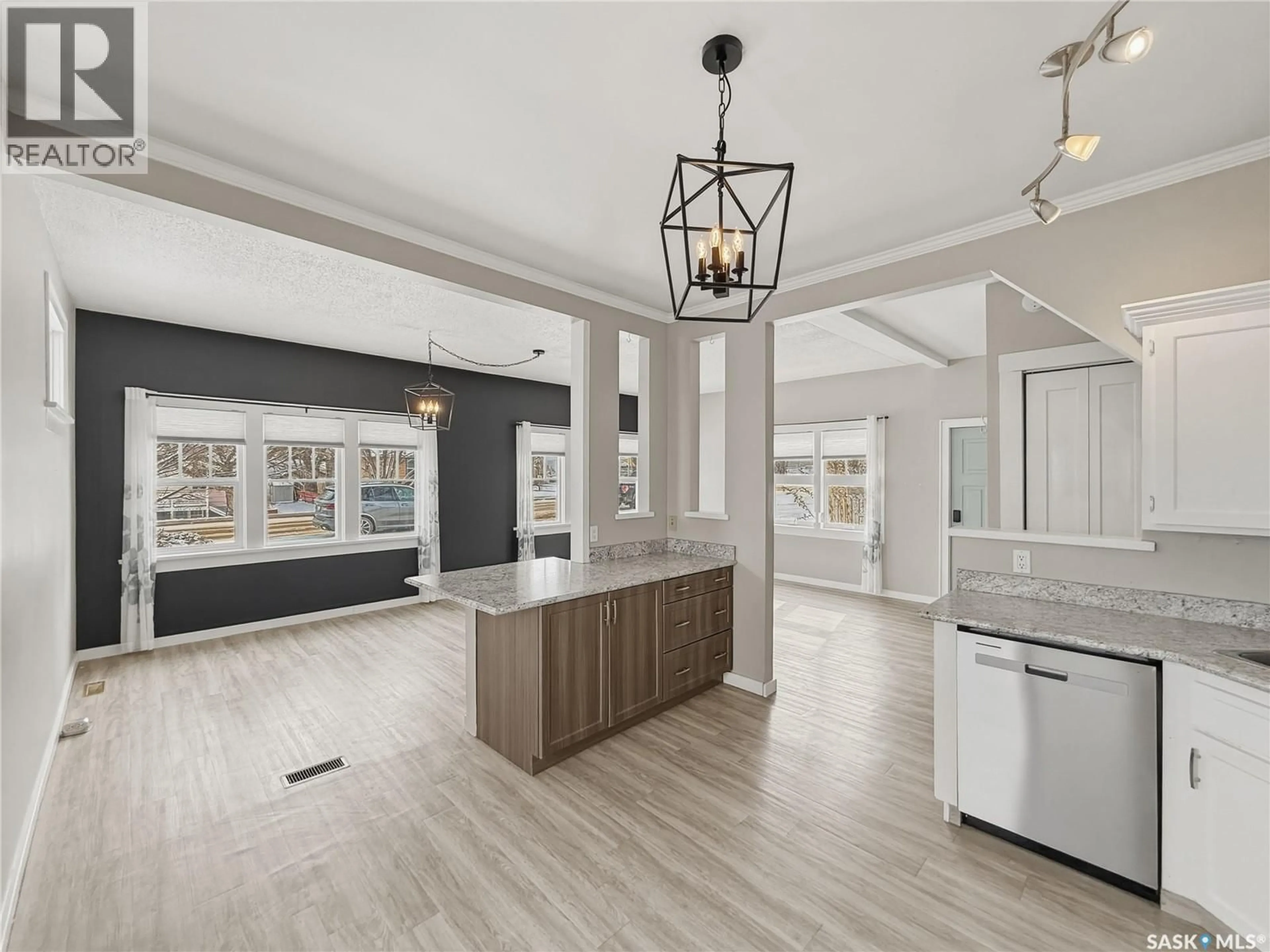 Open concept kitchen, unknown for 240 4TH AVENUE, Swift Current Saskatchewan S9H2J5