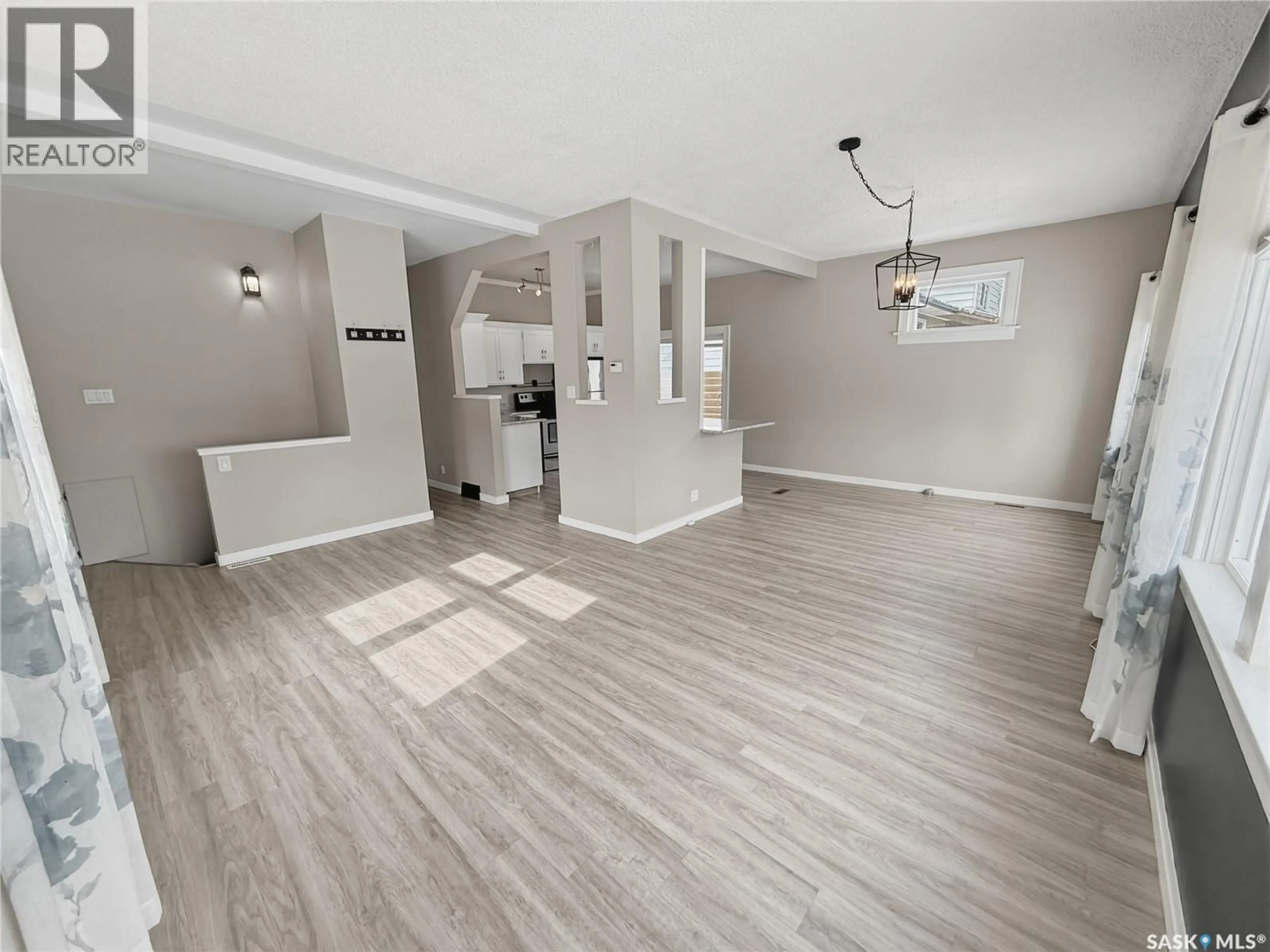 Open concept kitchen, unknown for 240 4TH AVENUE, Swift Current Saskatchewan S9H2J5