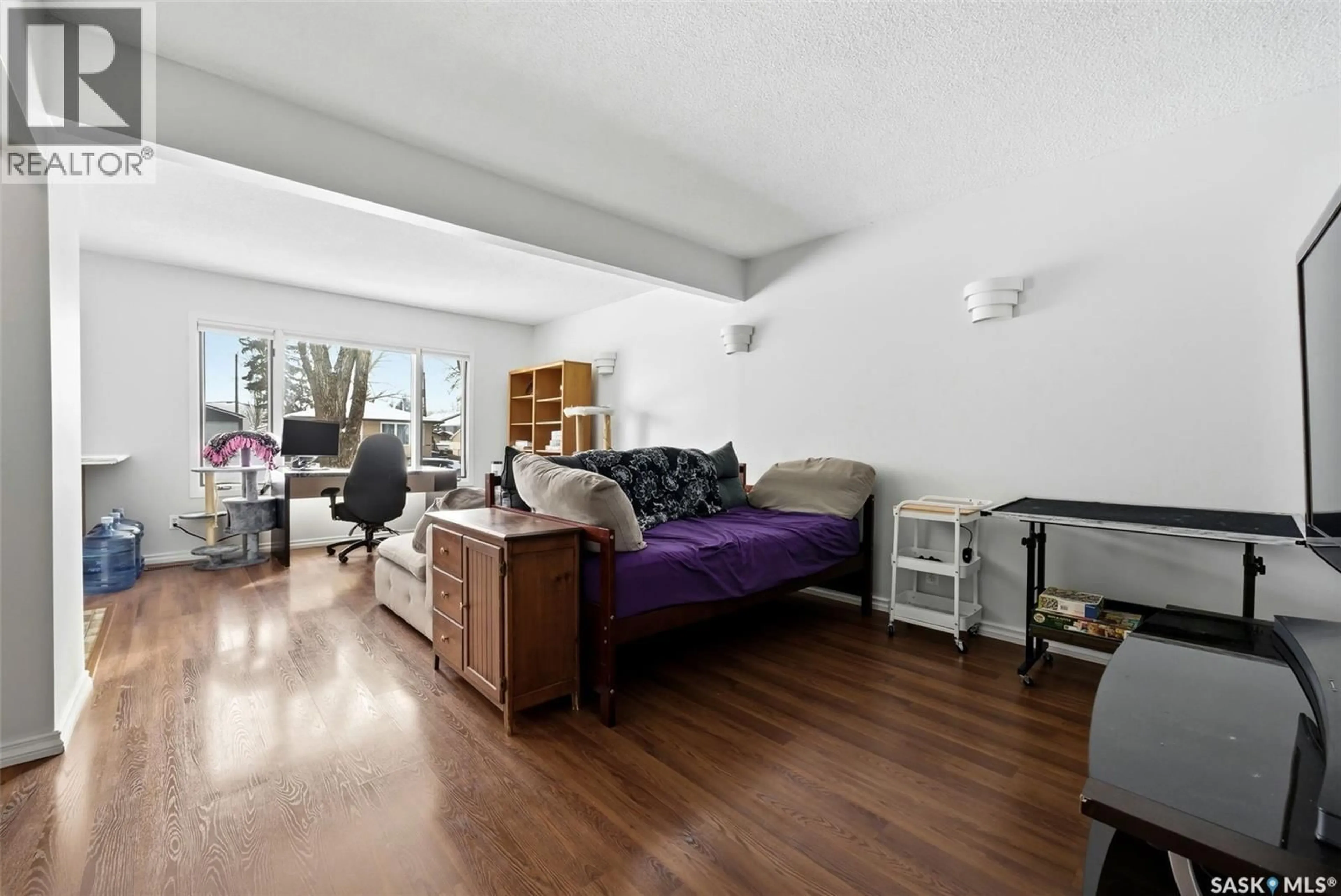 Living room with furniture, unknown for 328 TORONTO STREET, Regina Saskatchewan S4L0L5