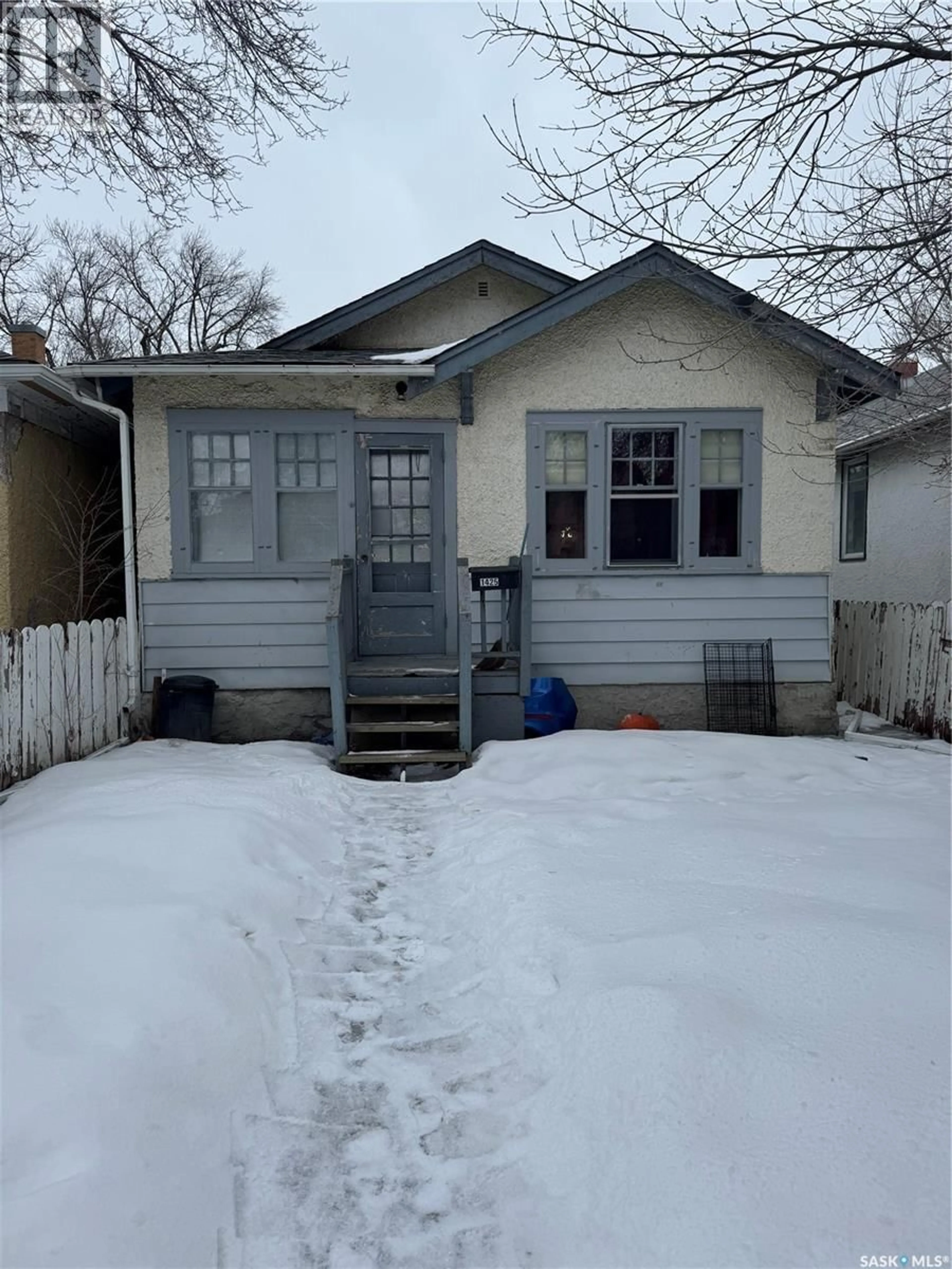 Shed for 1425 ELPHINSTONE STREET, Regina Saskatchewan S4T3M7