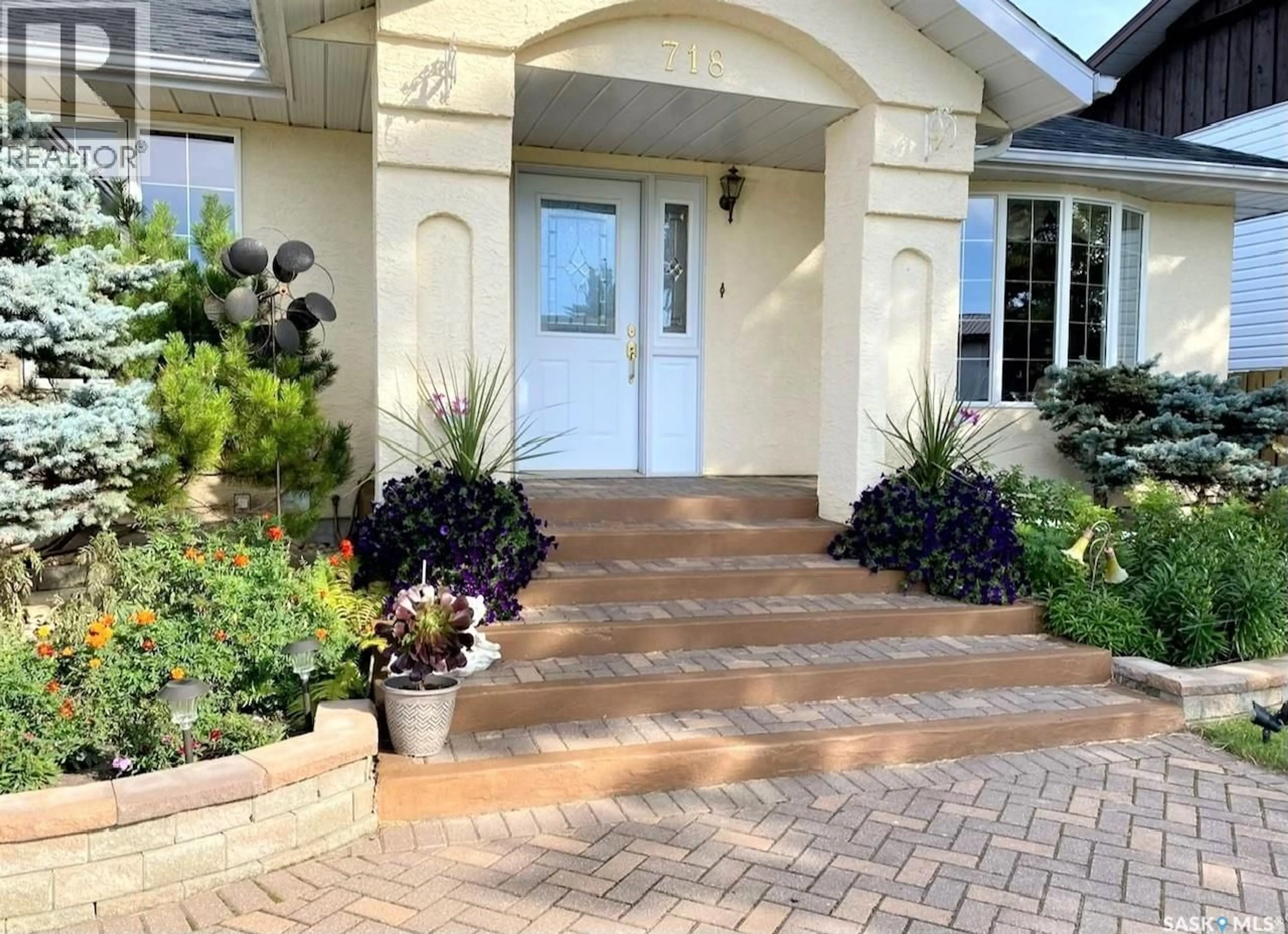 Indoor entryway for 718 DONALD STREET, Hudson Bay Saskatchewan S0E0Y0