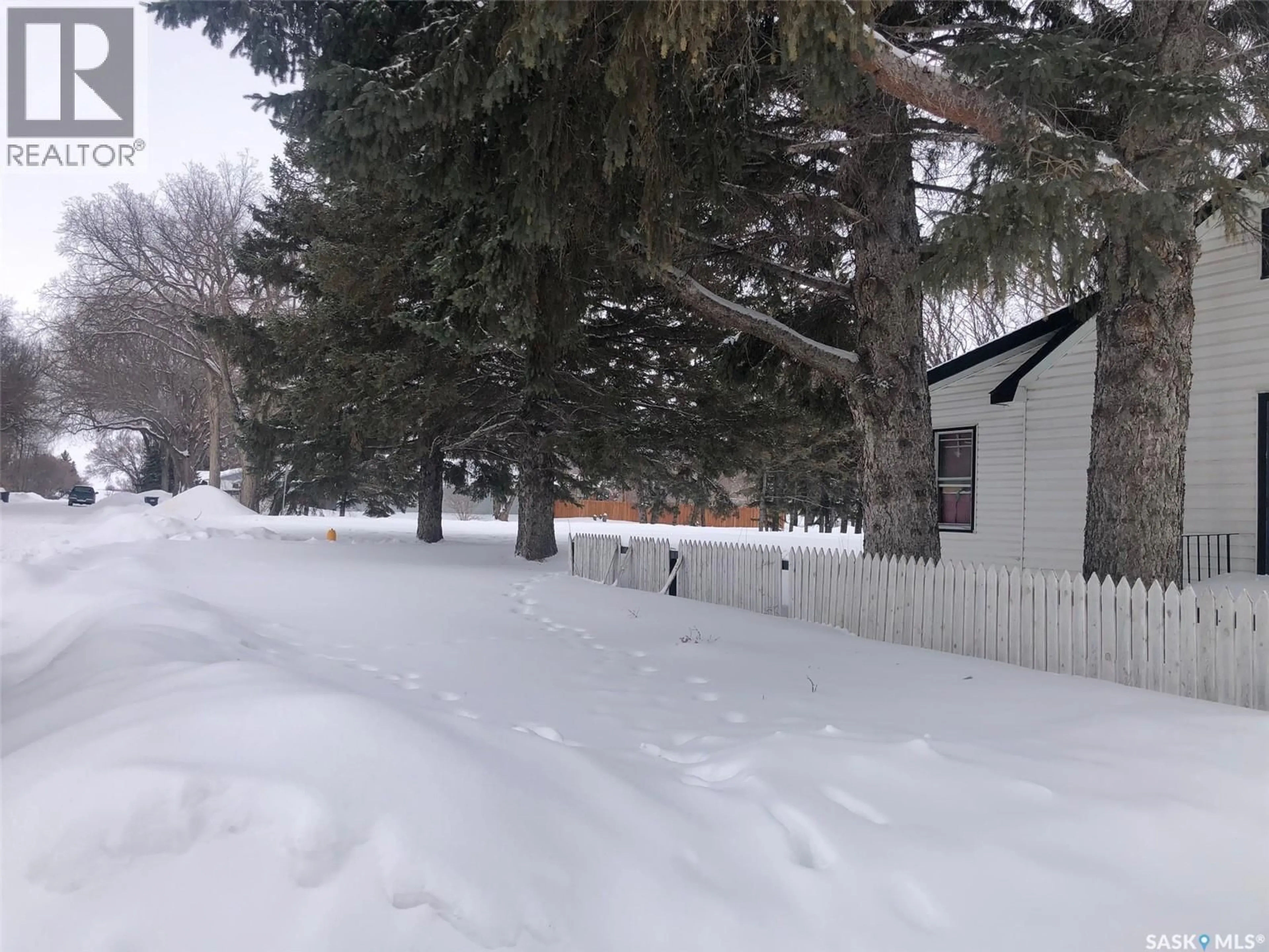 Blurry image for 142 CARMENT AVENUE, Kamsack Saskatchewan S0A1S0